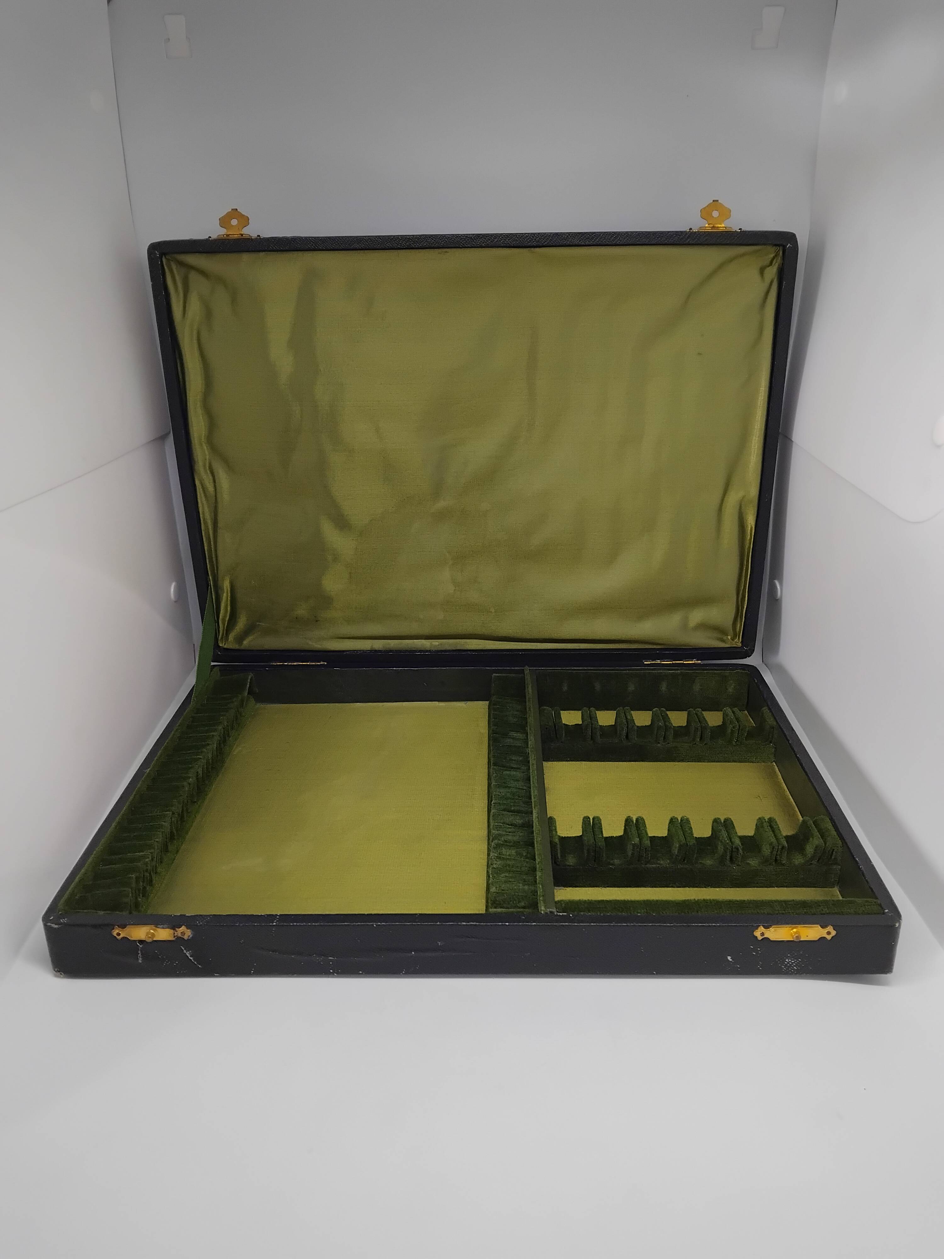 Ménagère Christofle 36 pièces modèle Fidelio Baguette