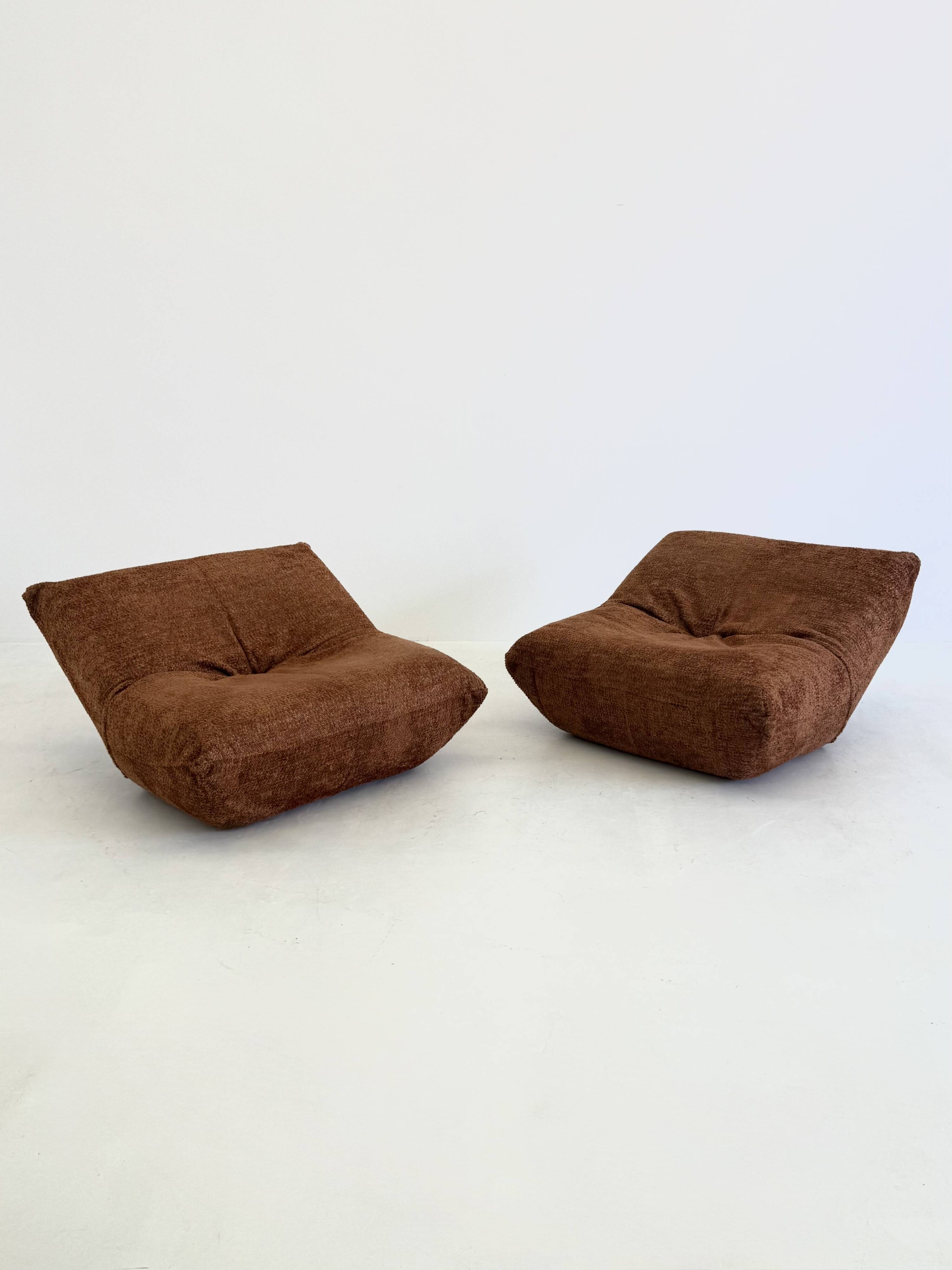 Papillon lounge chairs by Guido Maria Rosati for Giovannetti in rust brown