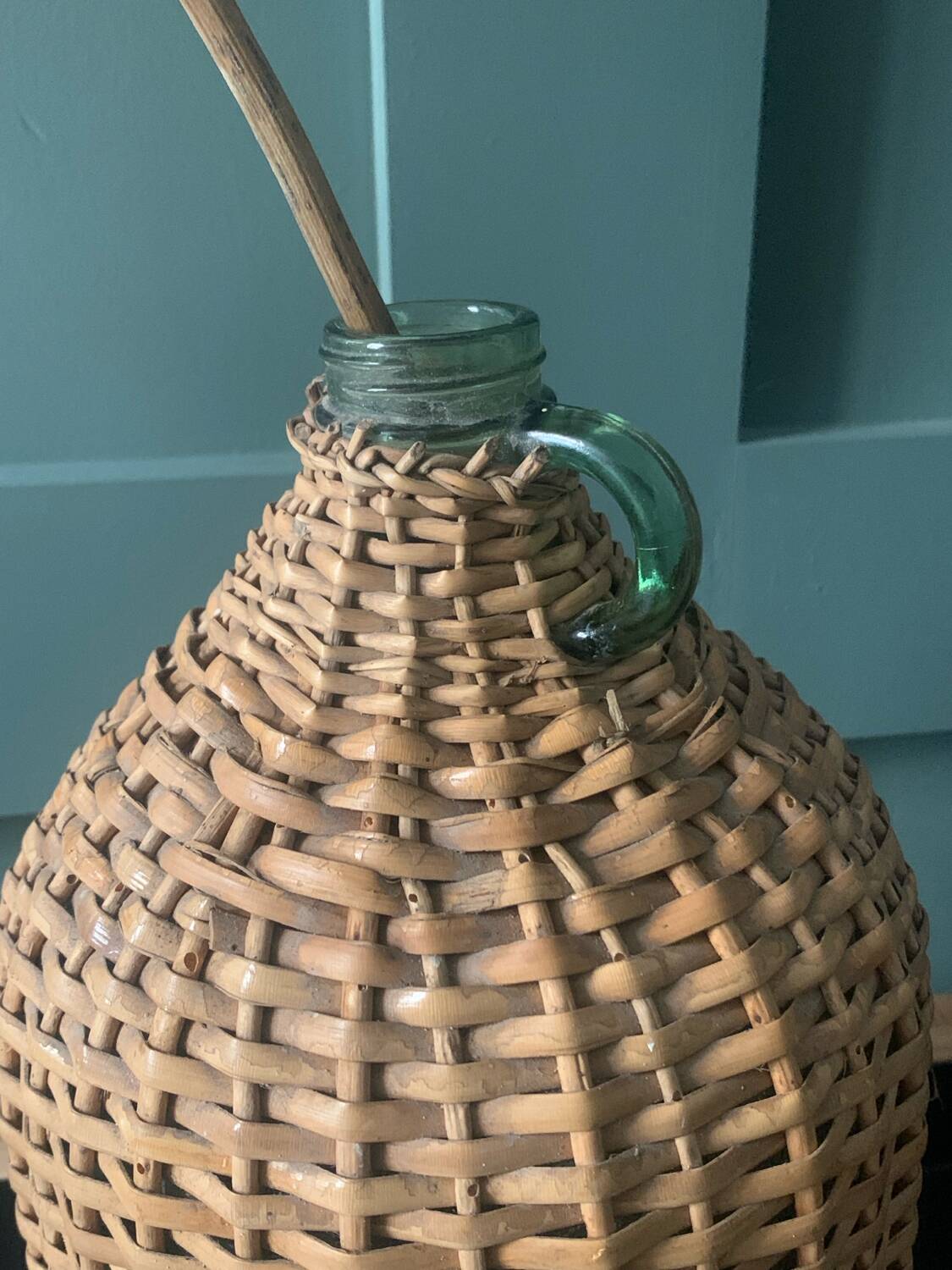 Rattan demijohn