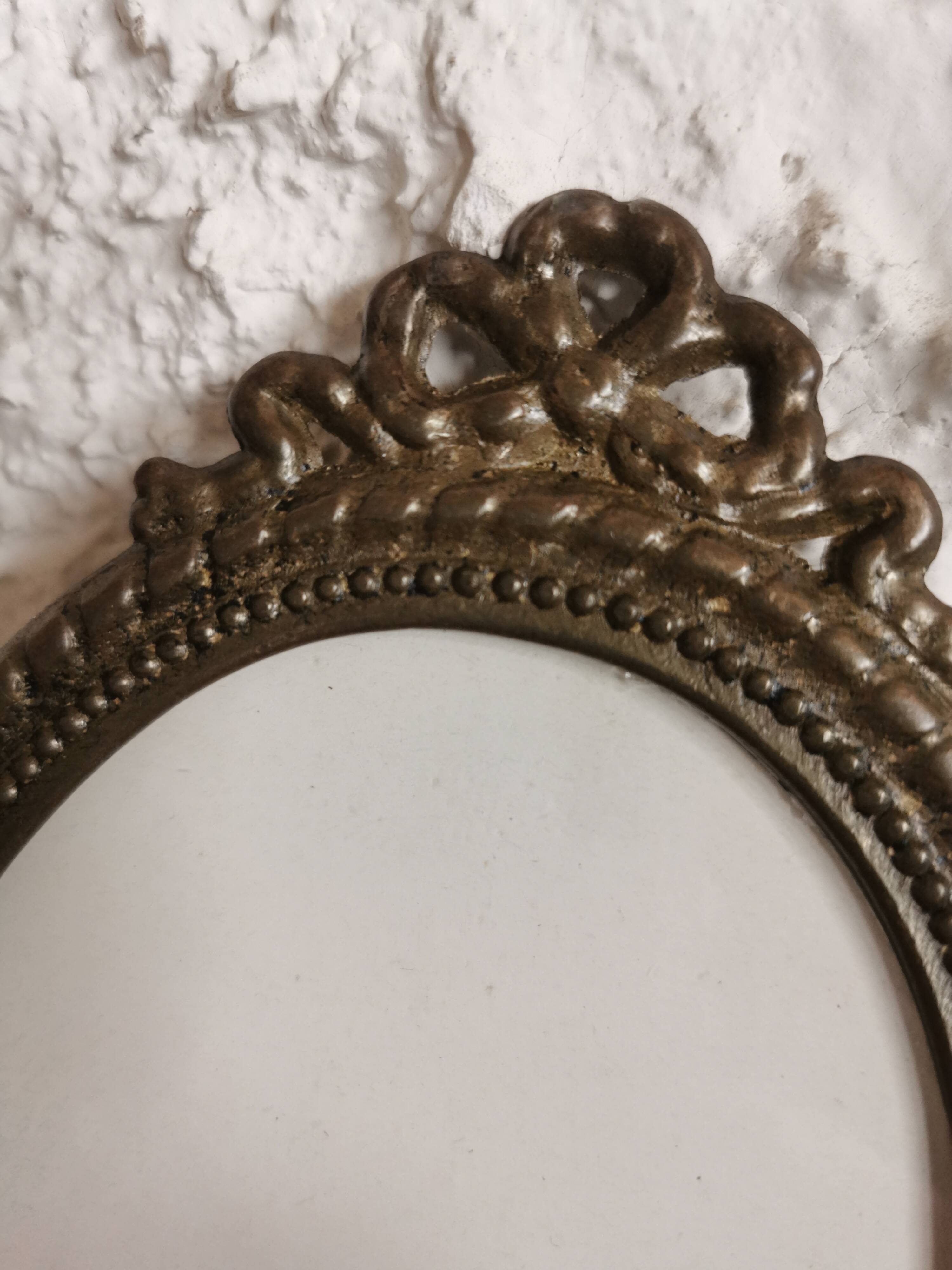 Former Louis XV-style brass photo frame