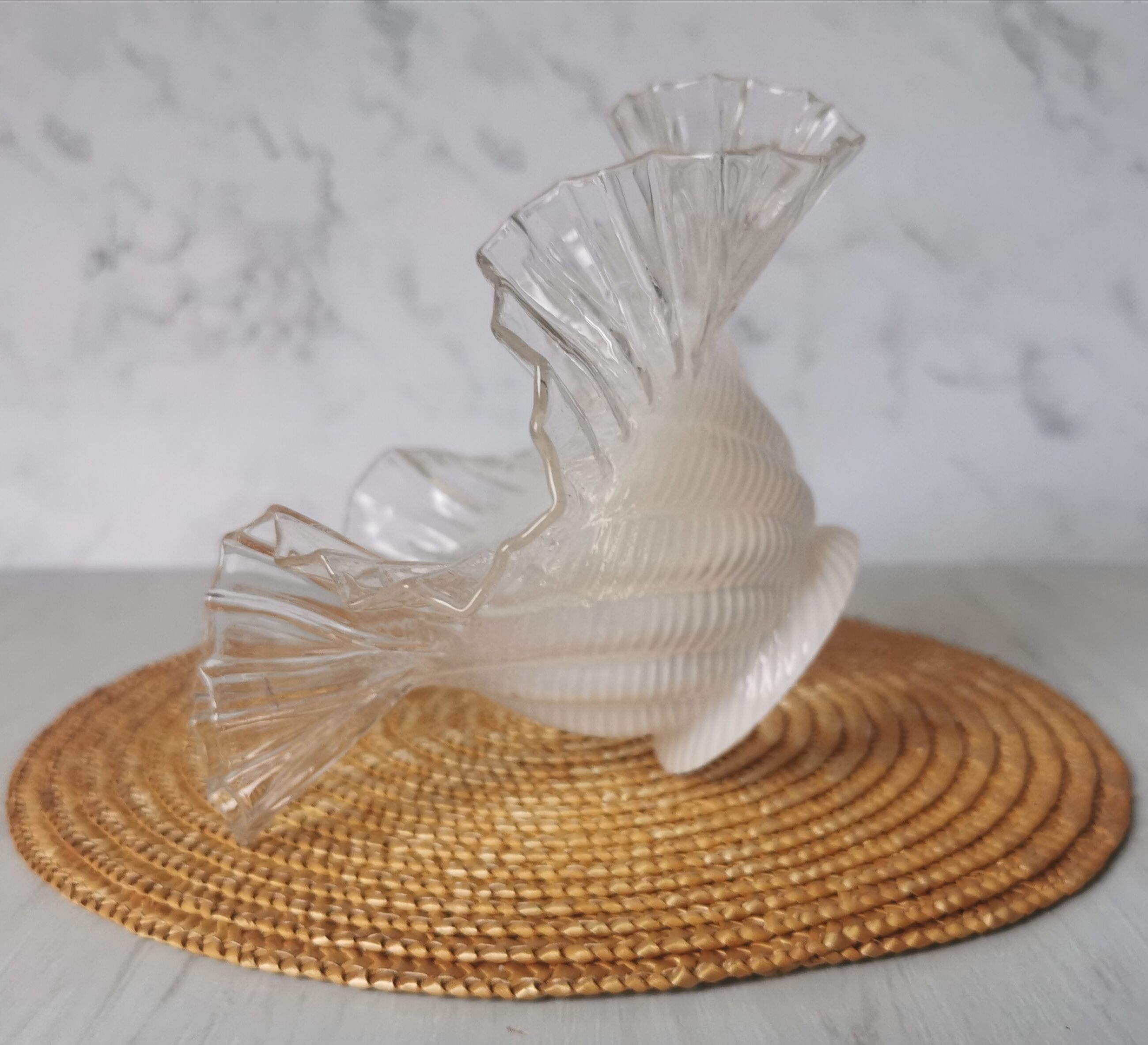 Tulip lamp opalescent glass