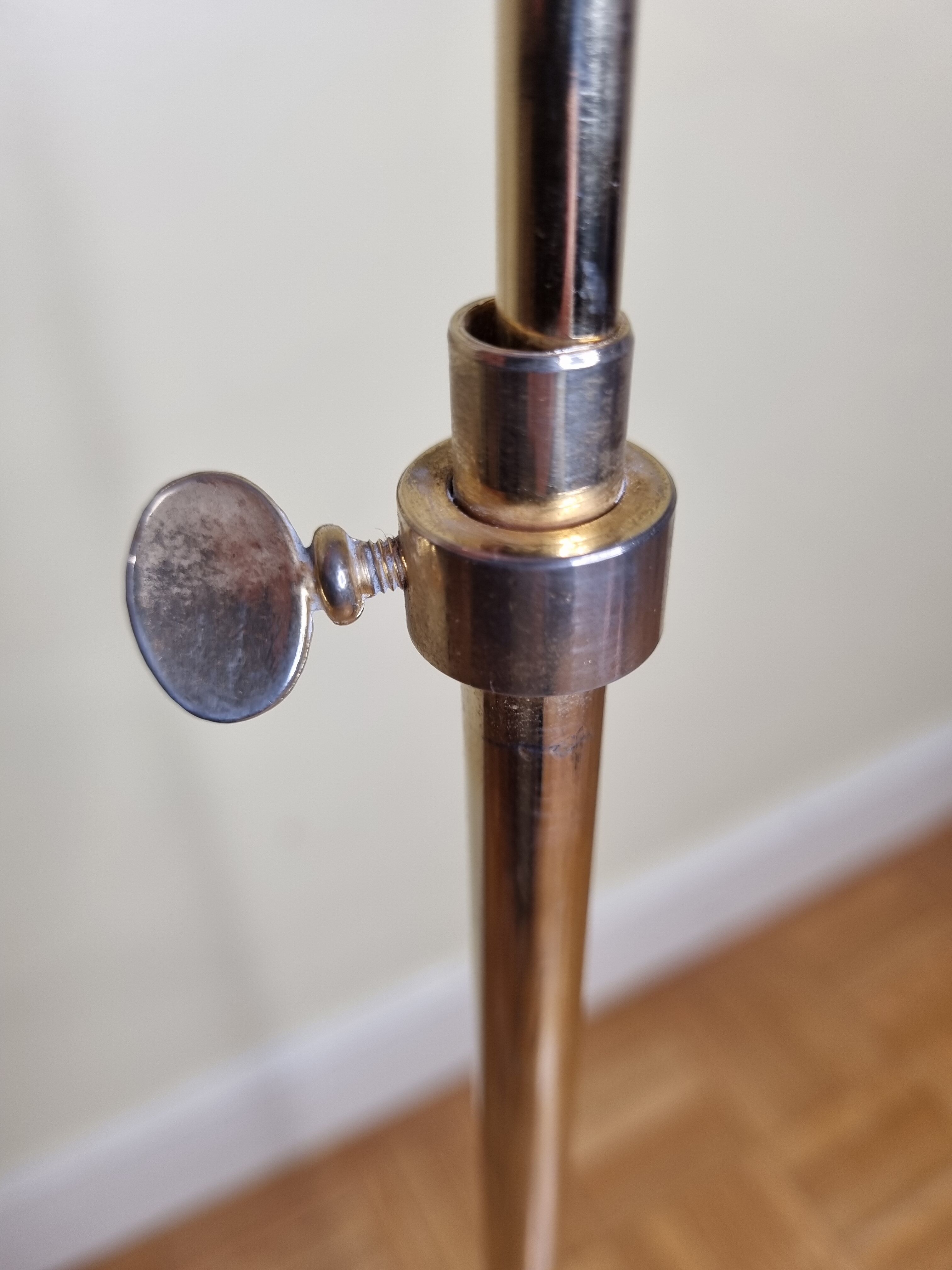 Old coat rack design "molecule" in metal and wood adjustable