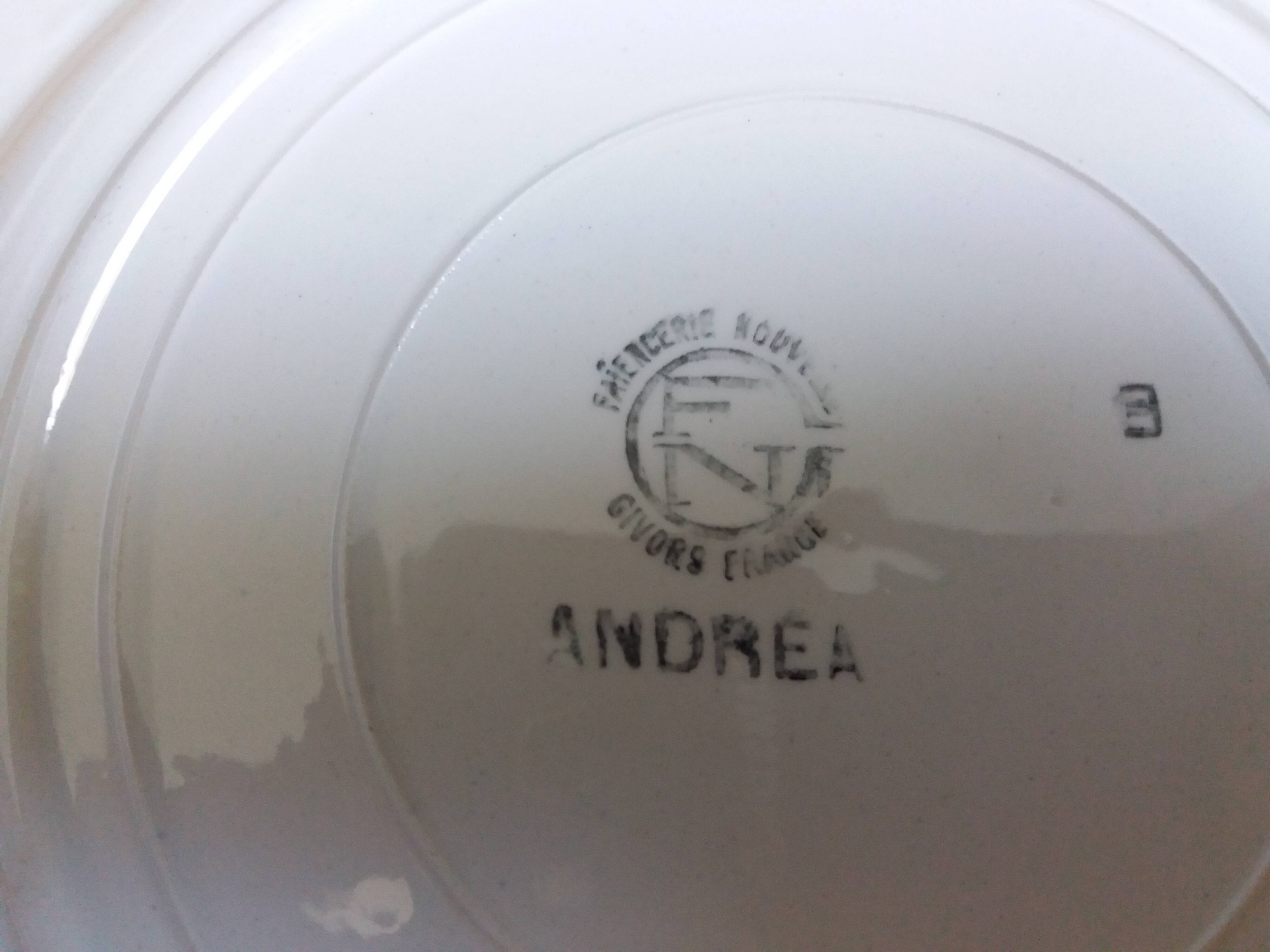 Mismatched plates