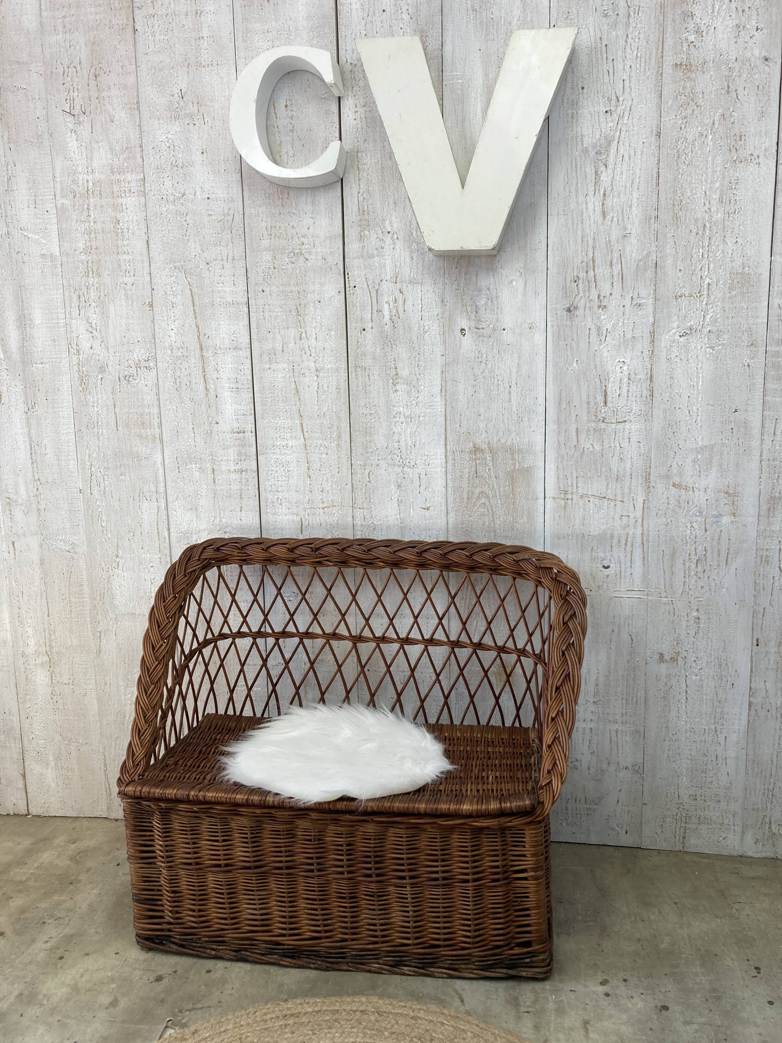 Coffre/banc en osier vintage