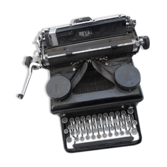 ROYAL Typewriter