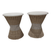 Set of 2 wicker side tables/bedside tables with storage space.