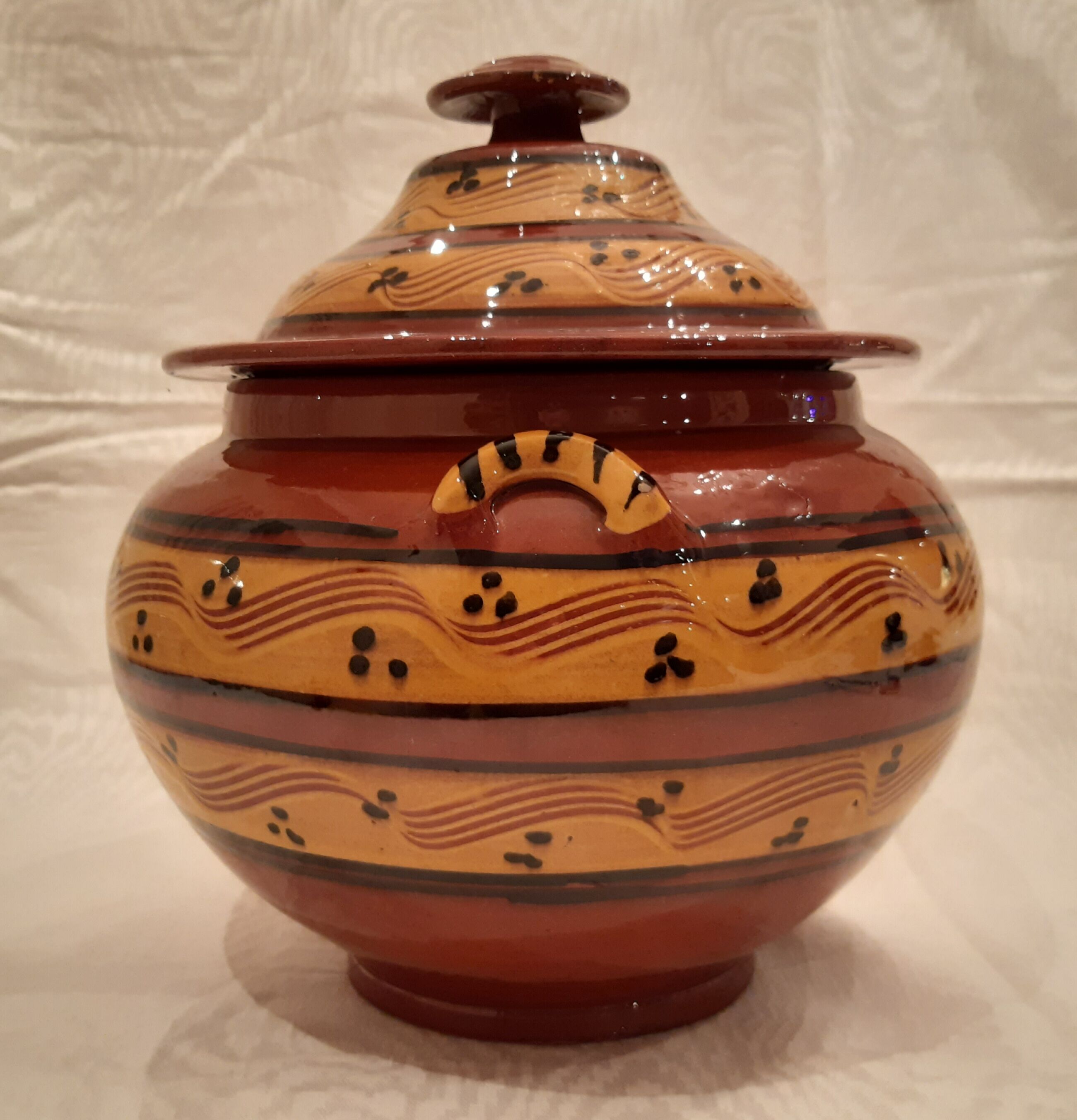 Old glazed terracotta lid jar, 25cm diameter, TBE