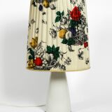 Large elegant 1960s KPM table lamp in porcelain and pleated silk lampshade