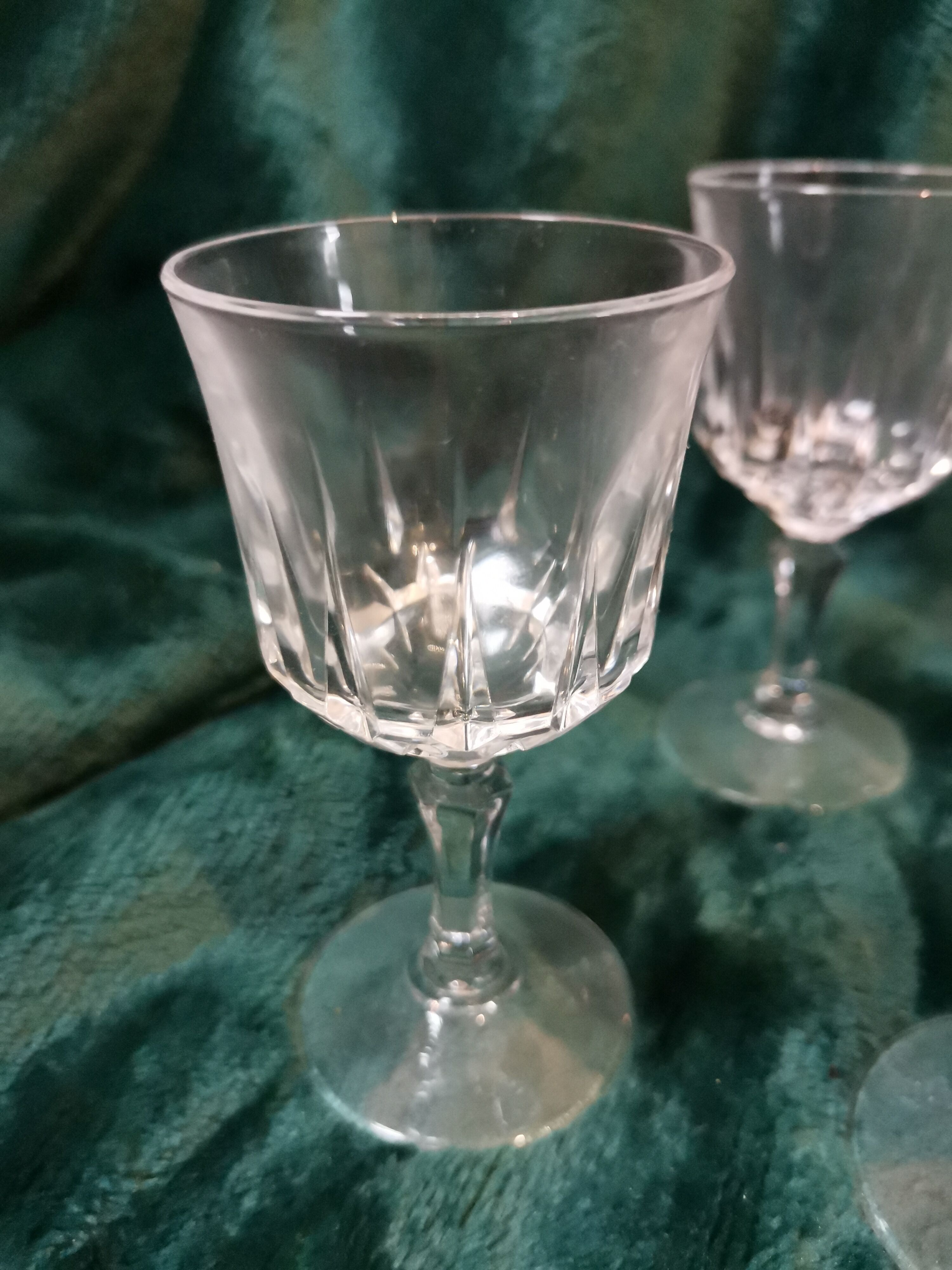 6 Arch crystal stemmed glasses