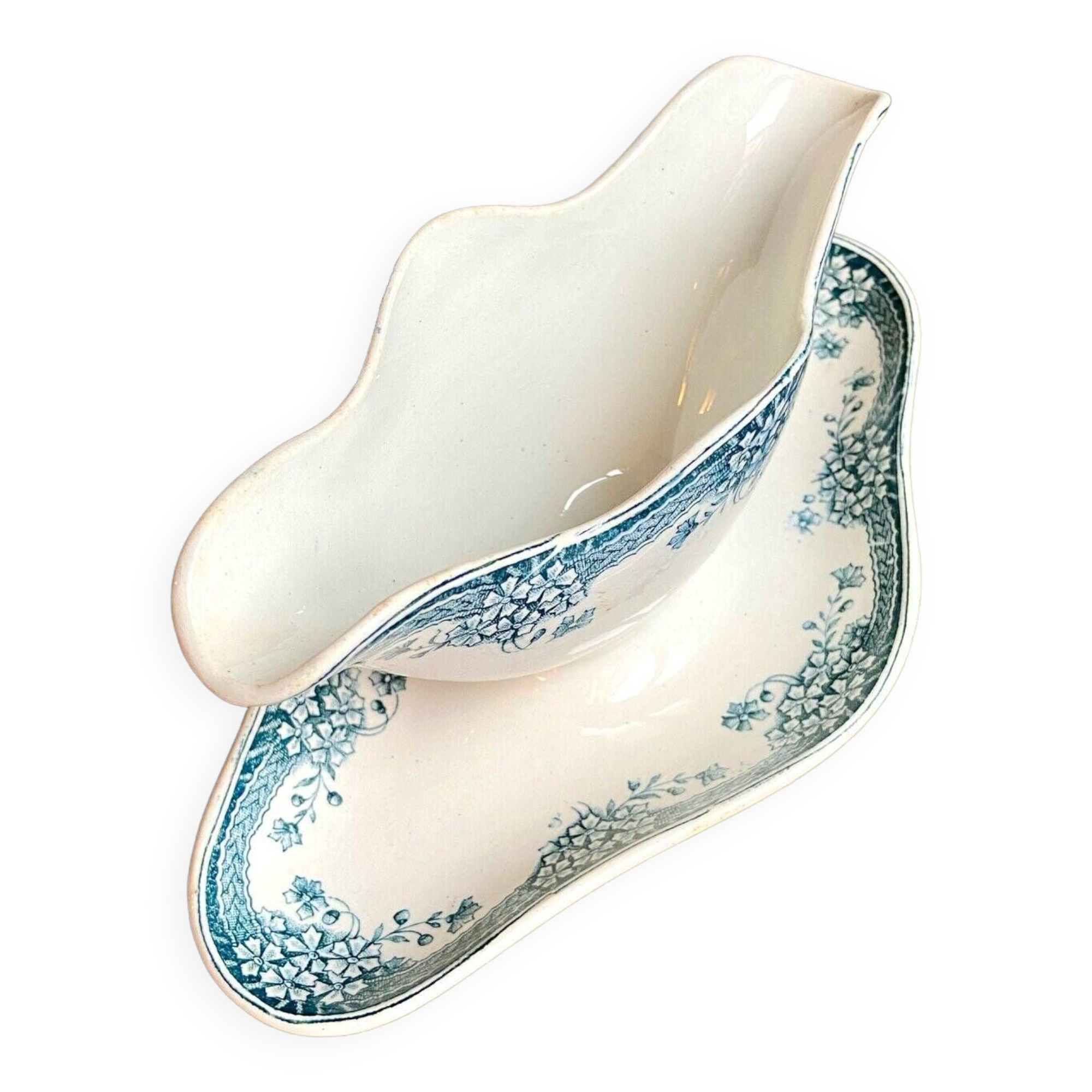 Iron earth gravy boat