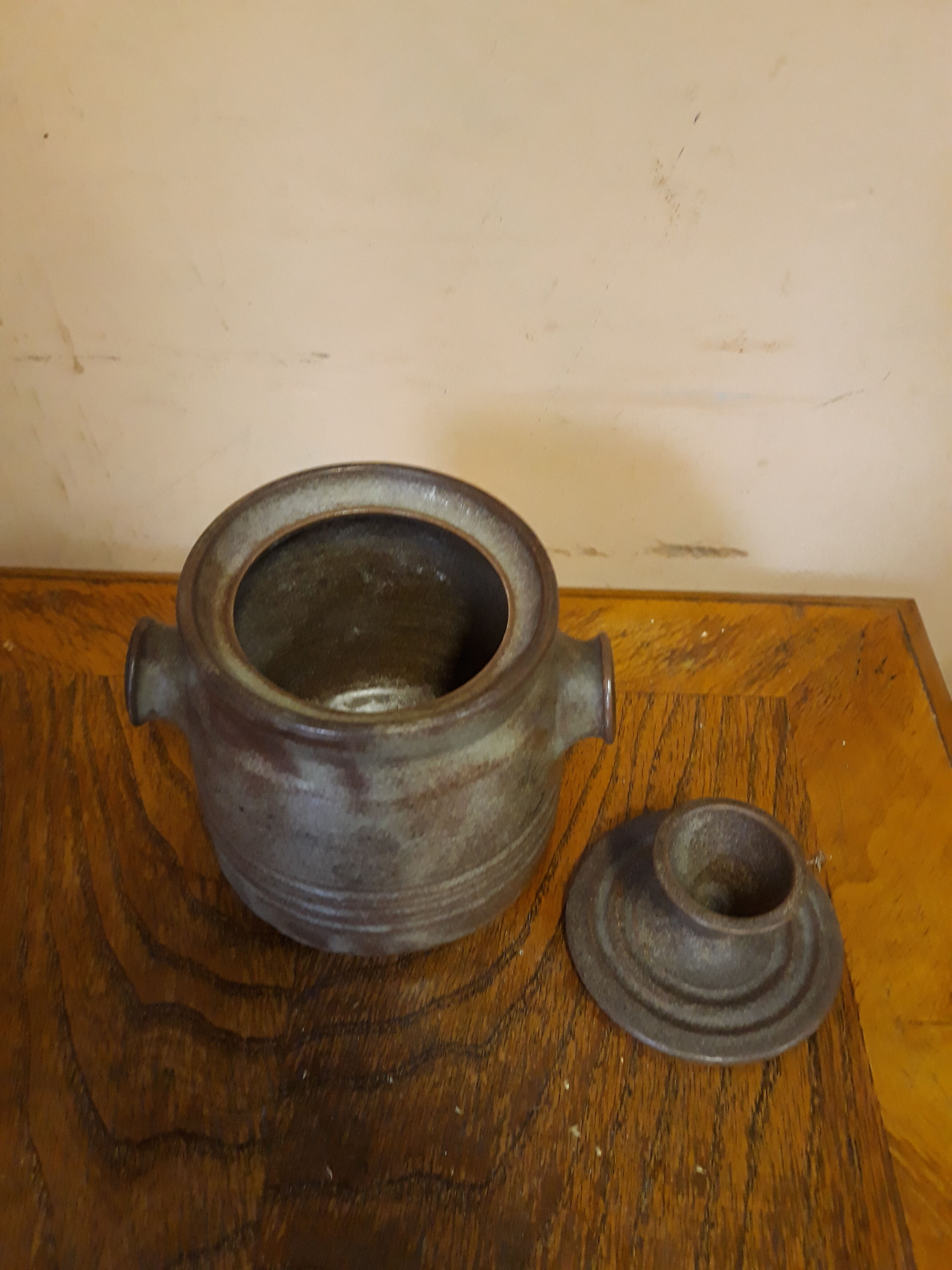 Vintage sandstone pot