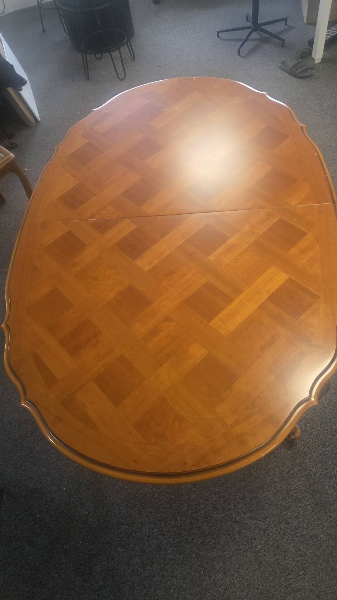 Louis XV extendable table + 6 chairs