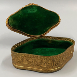 Boite a bijou bronze dore decor Louis XVI miniature porcelaine femme