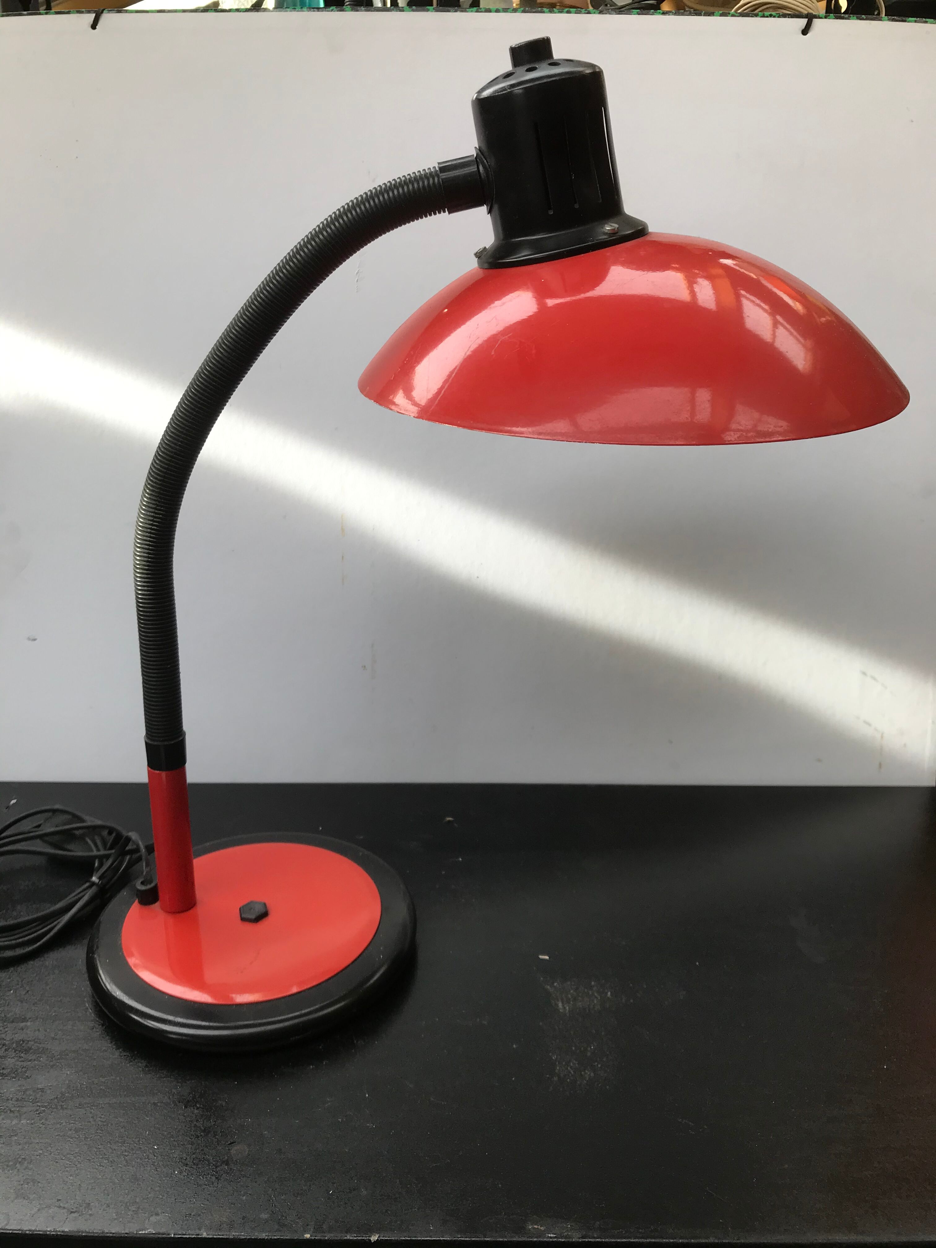 Office lamp Aluminor red metal