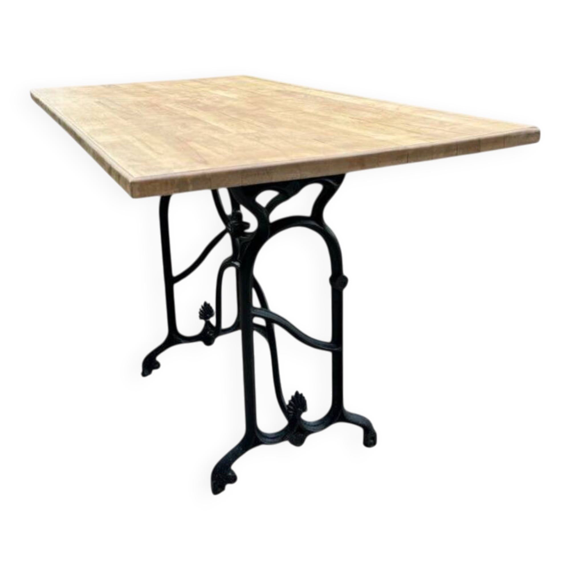 Table type bistrot art déco