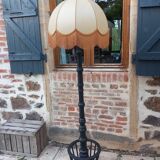 Floor lamp with fringed shade