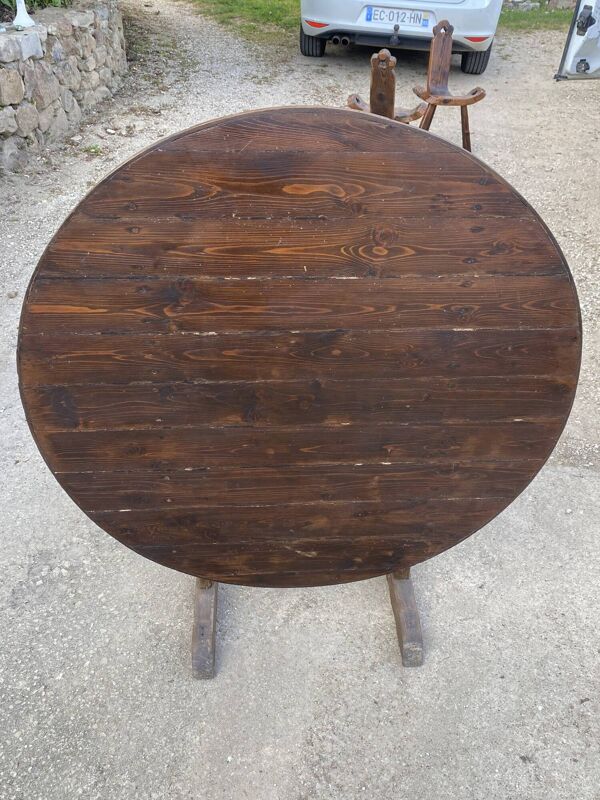 Table de vigneron ronde ancienne à plateau basculant