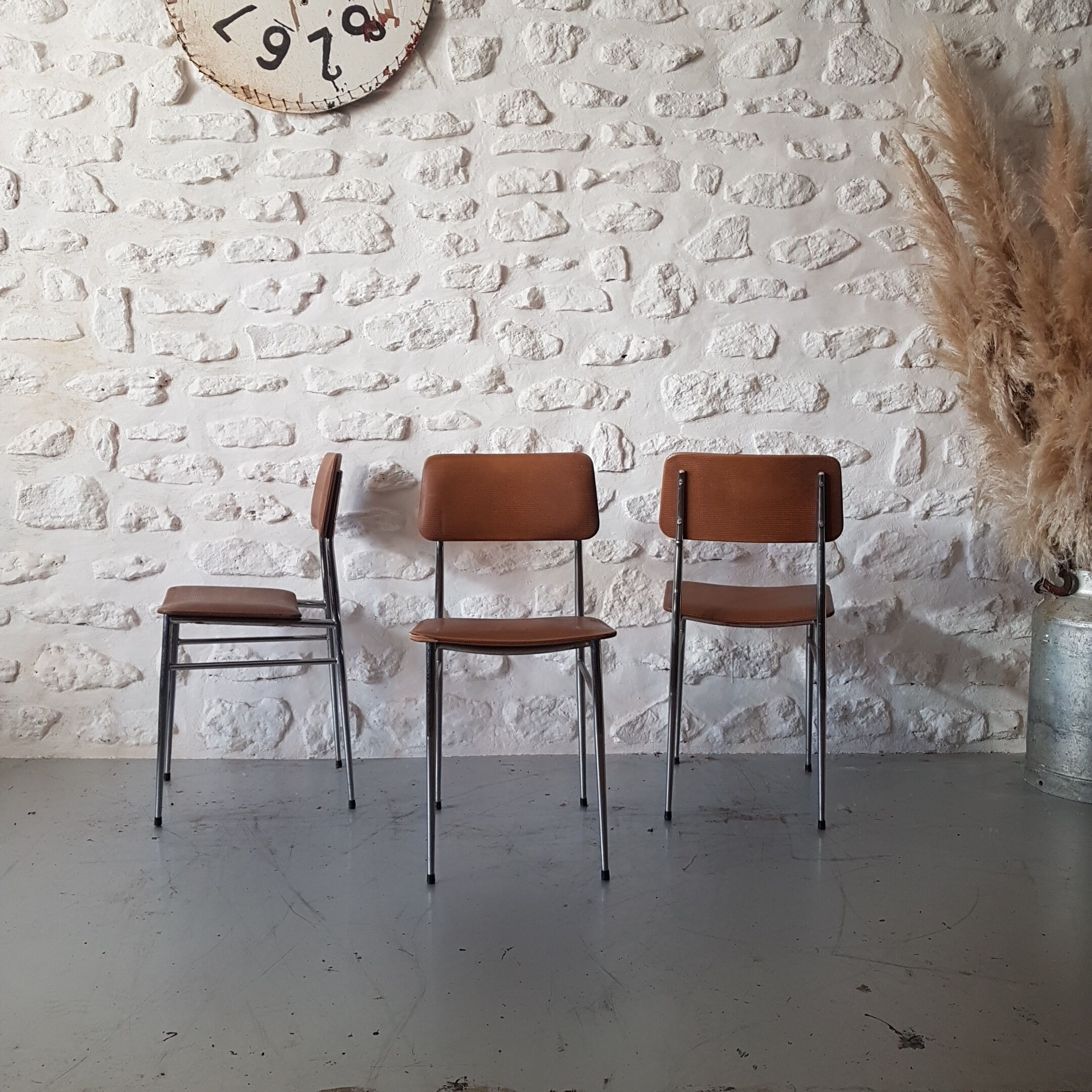 Vintage tubular chair