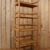 Rattan-footed landscaper