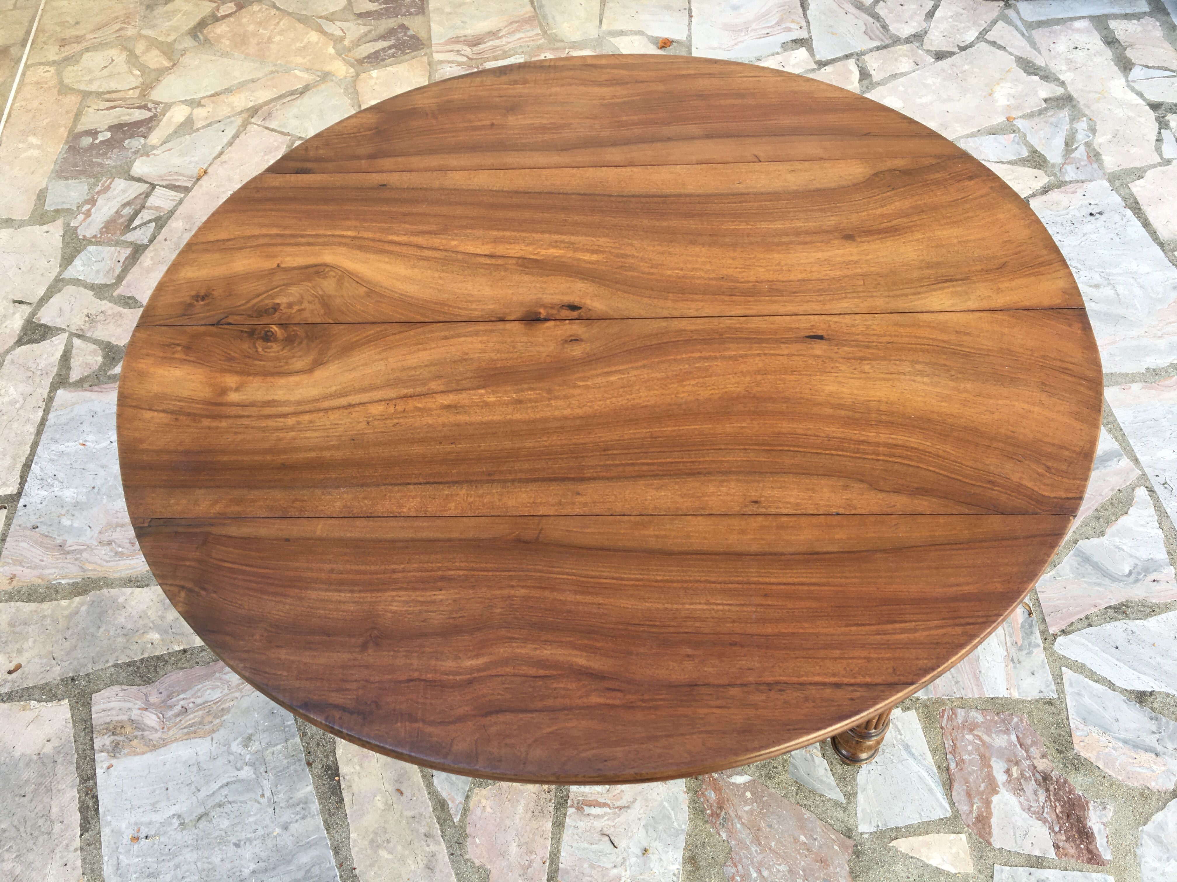Round table 6 feet 3 solid walnut extensions