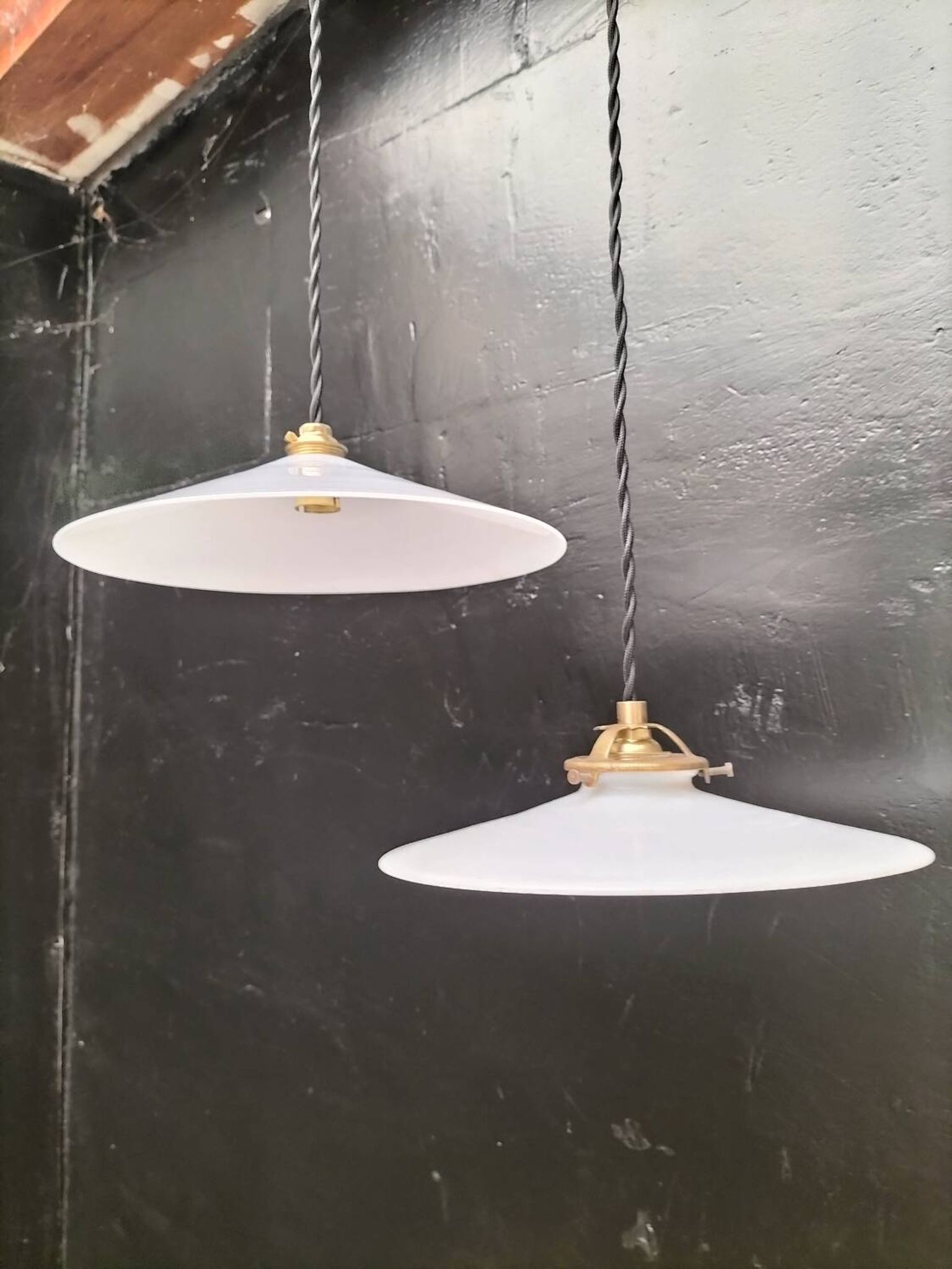 2 suspensions en opaline