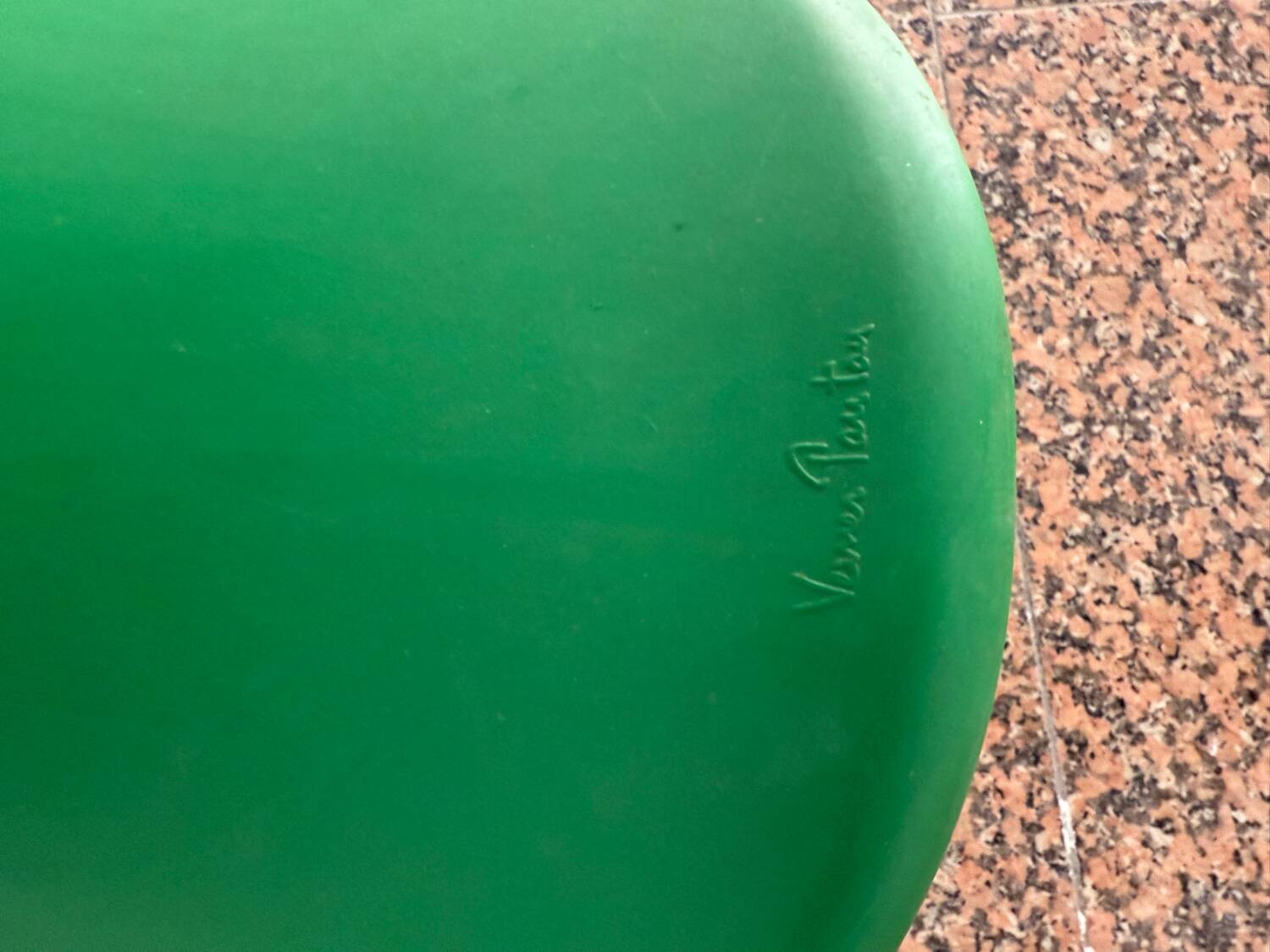 4 Panton chairs by Vitra