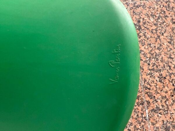 4 chaises Panton par Vitra