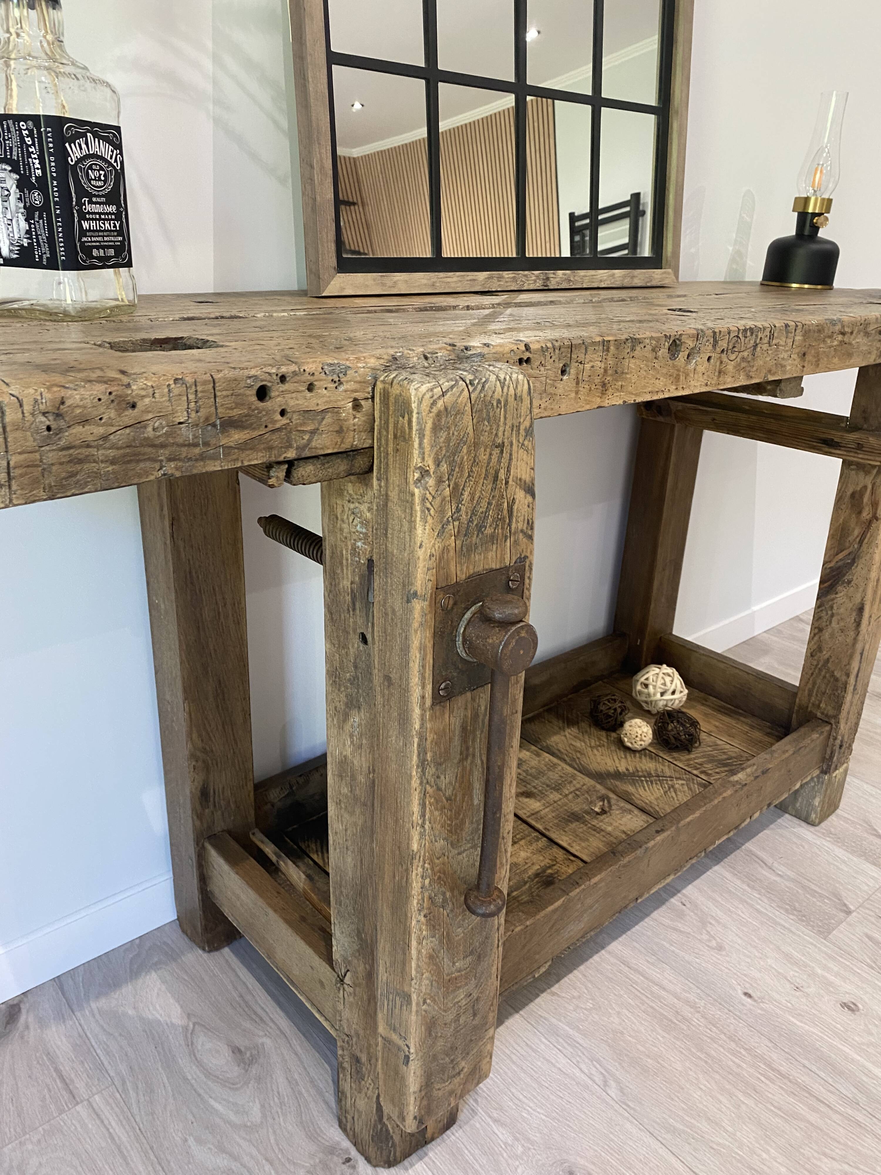 Établi en bois industriel vintage, meuble de métier