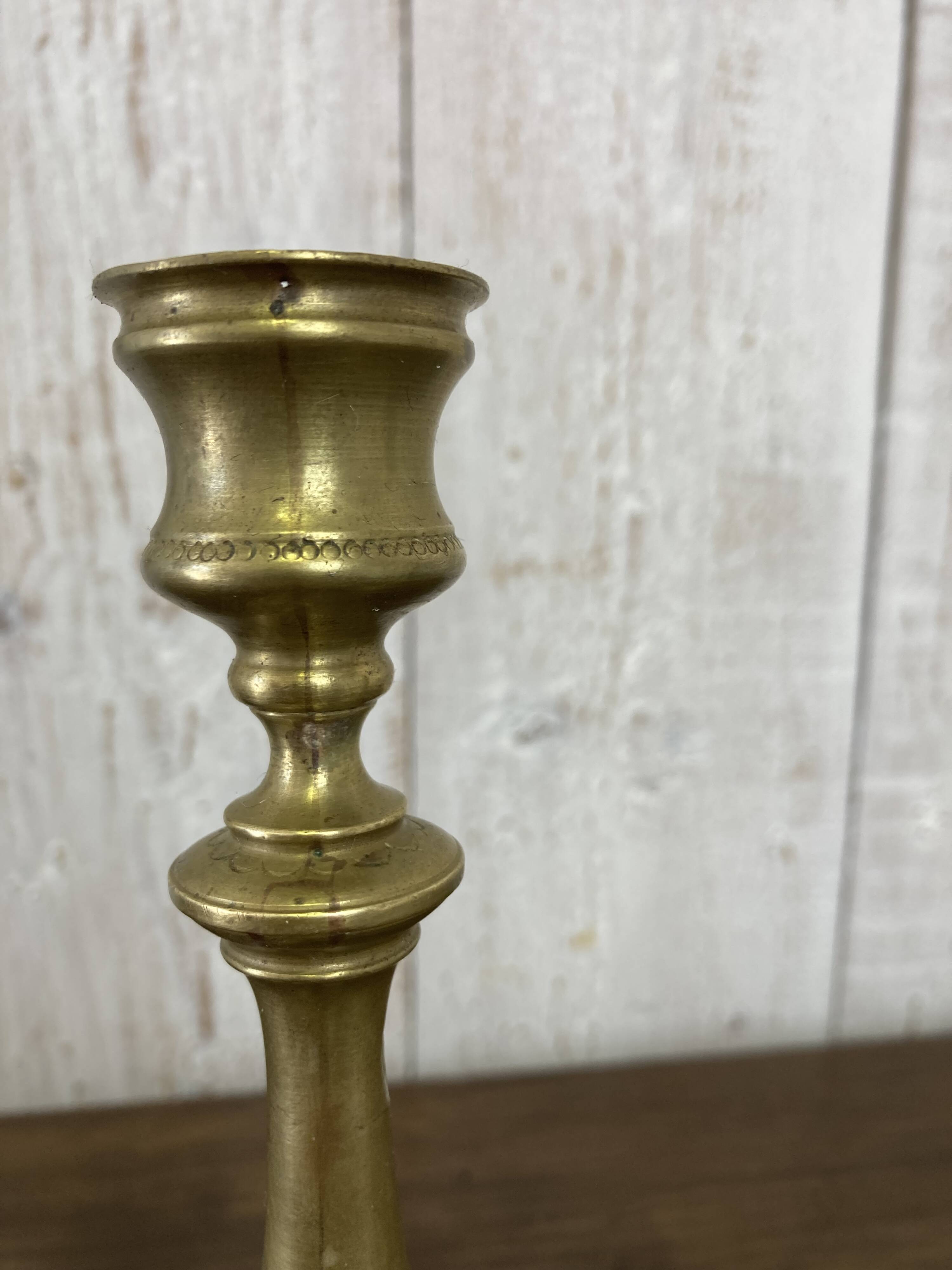 Pair of candlesticks