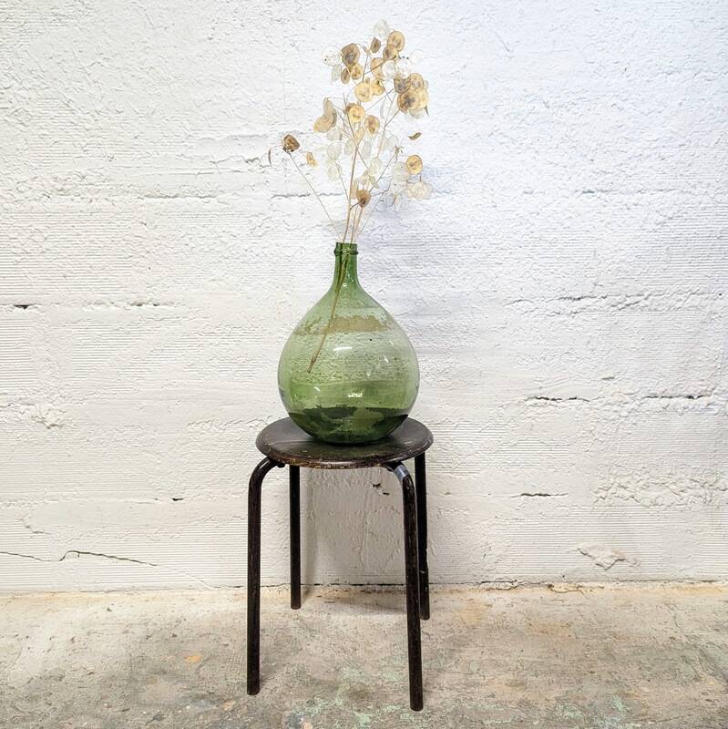 Industrial round stool