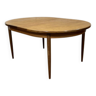 GPlan teak table with a butterfly extension from the 70s