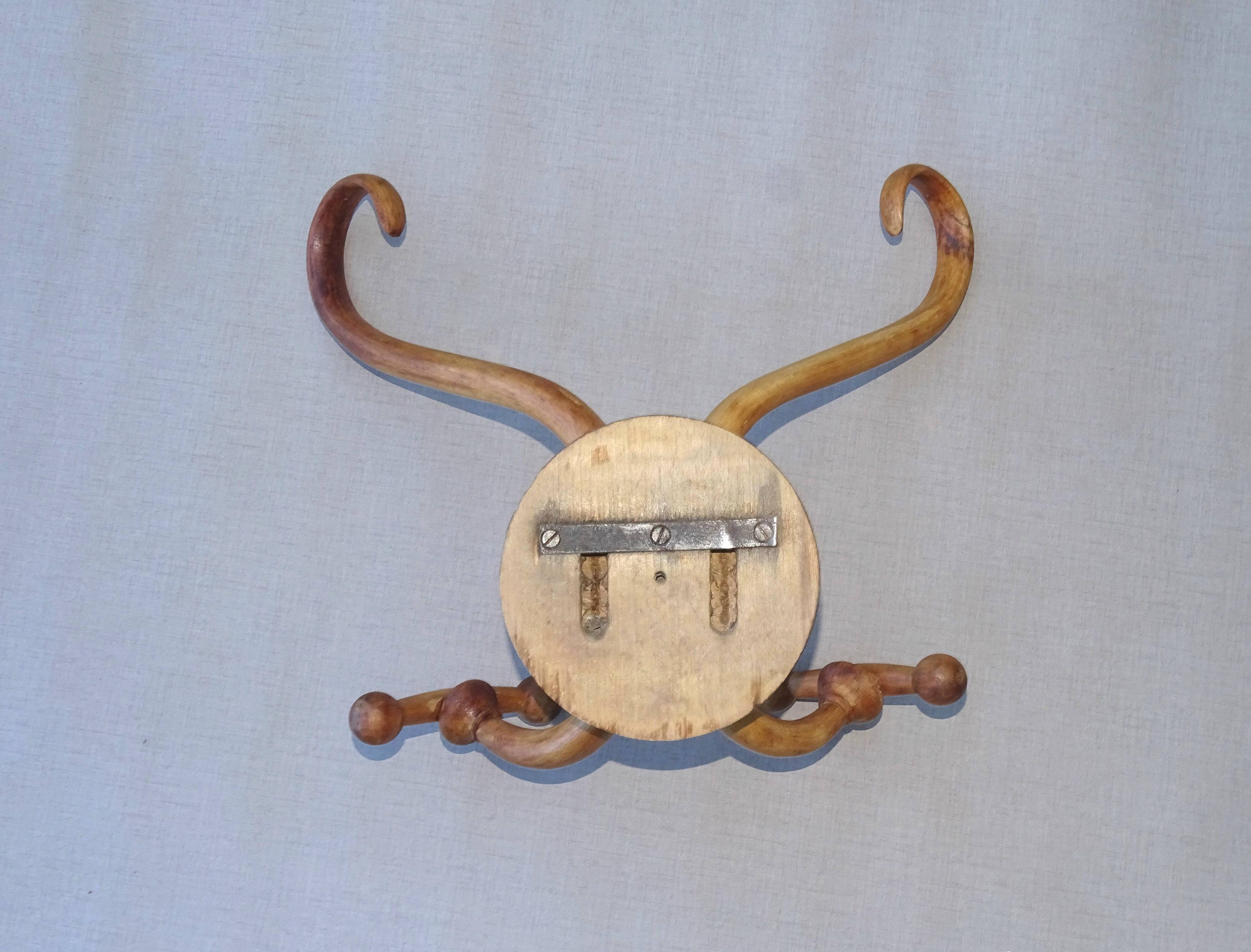 Porte manteaux et chapeaux  THONET à deux esses