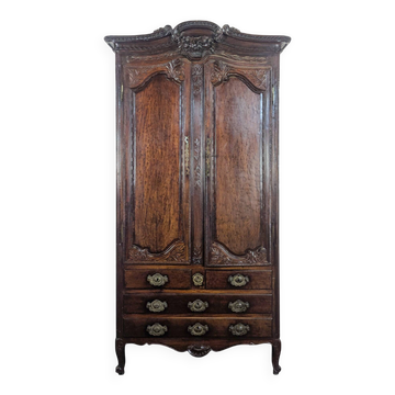 Armoire commode fécampoise en acajou moucheté