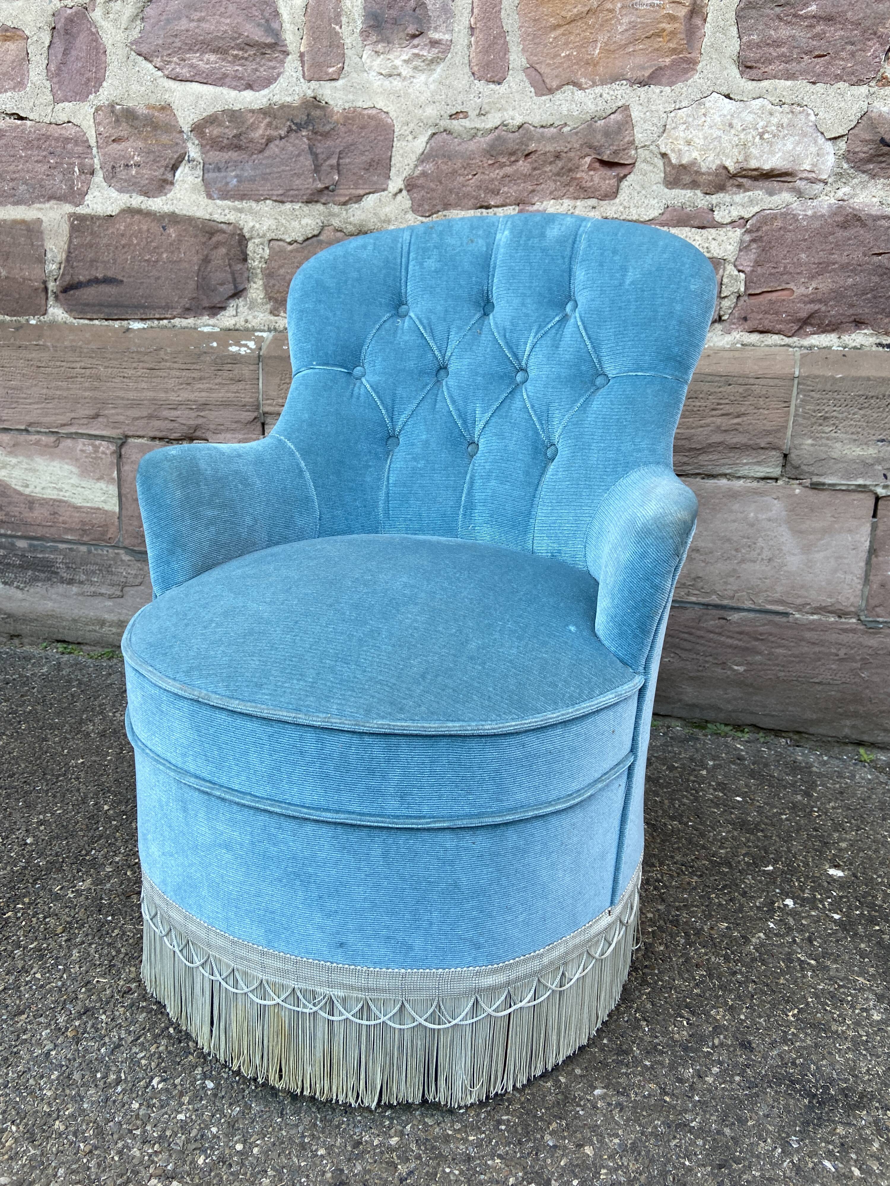 Fauteuil crapaud velours bleu