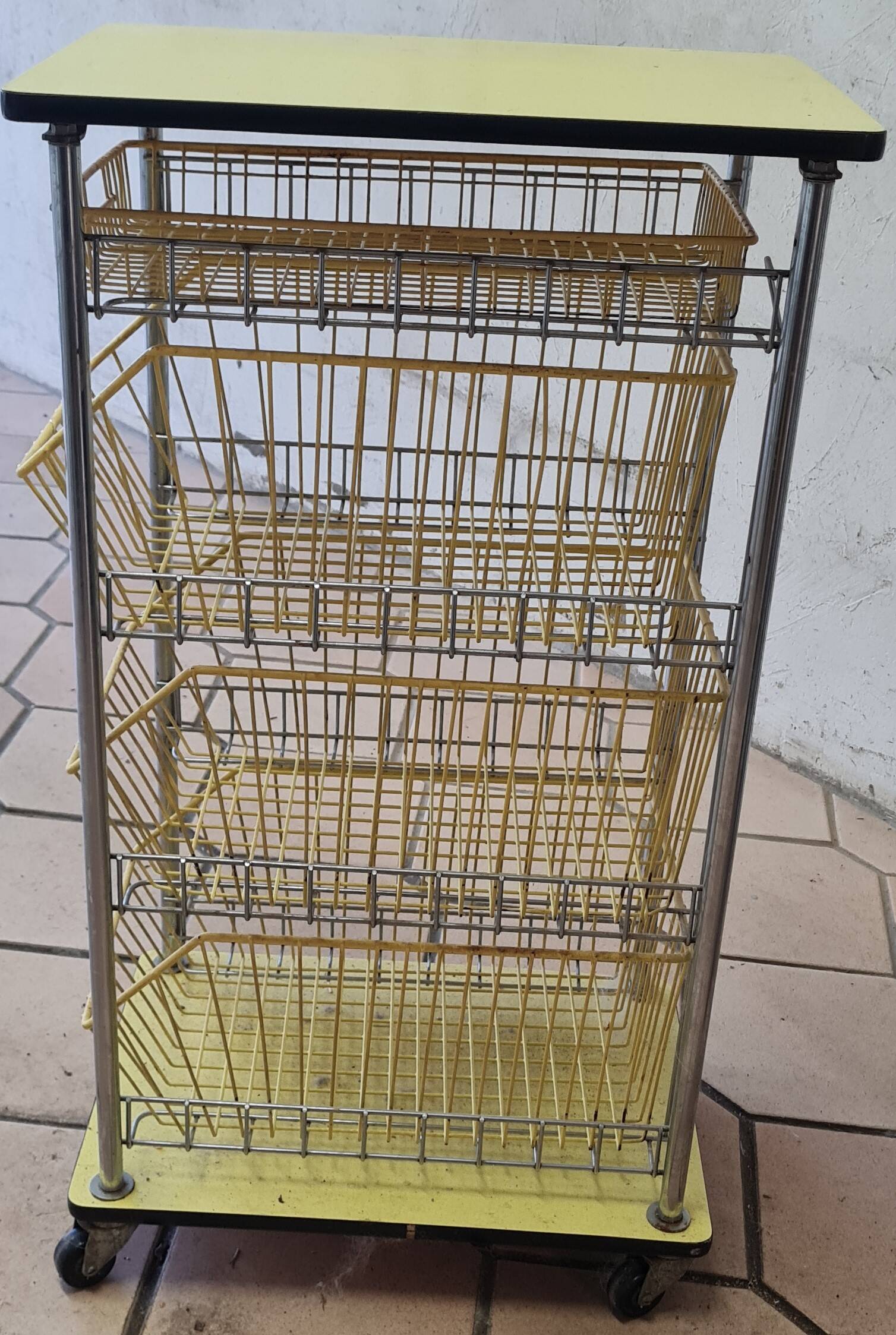 Vegetable trolley