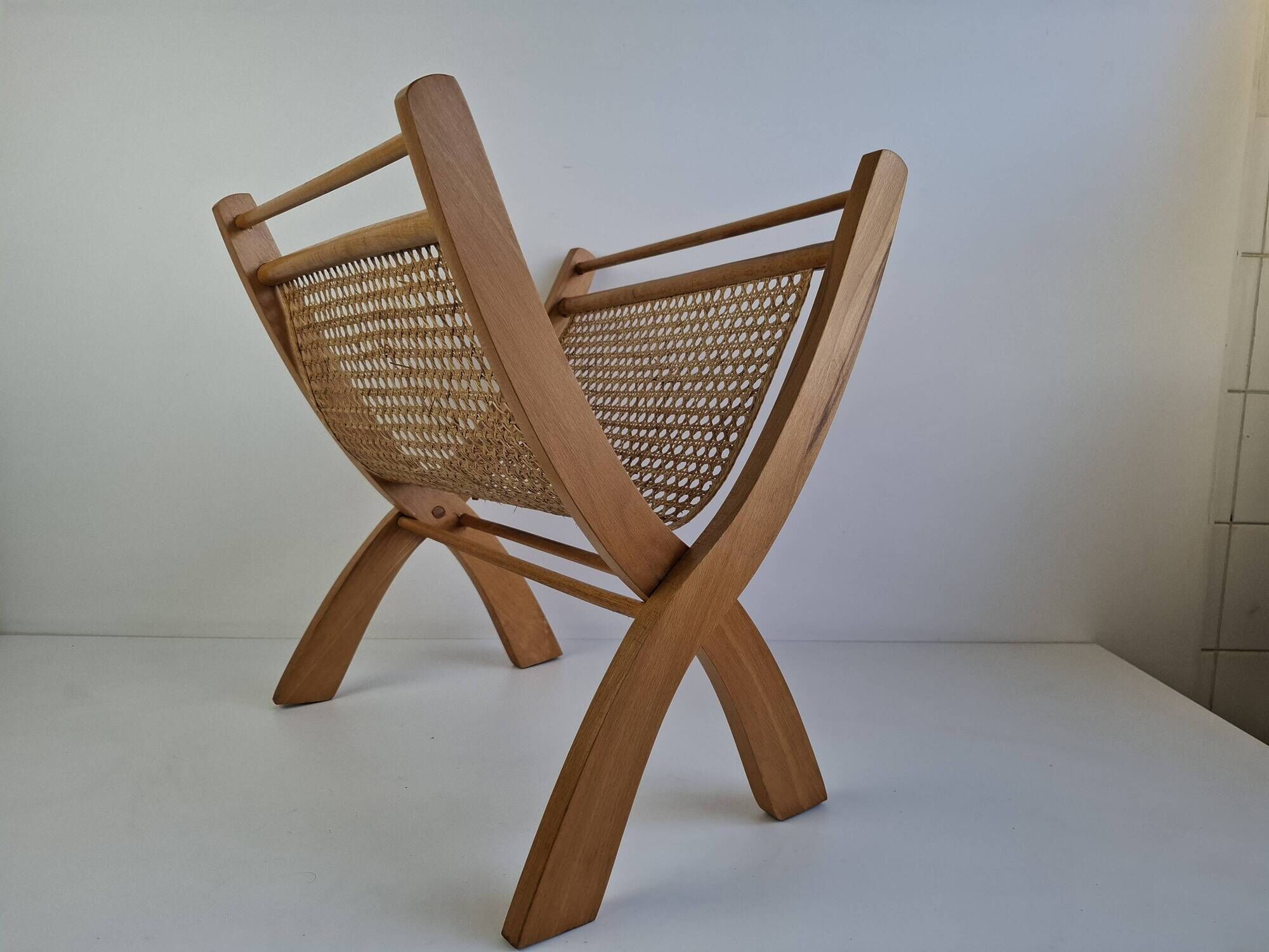 Vintage Mid-Century Wooden and Rattan Folding Magazine Rack, Czechoslovakia