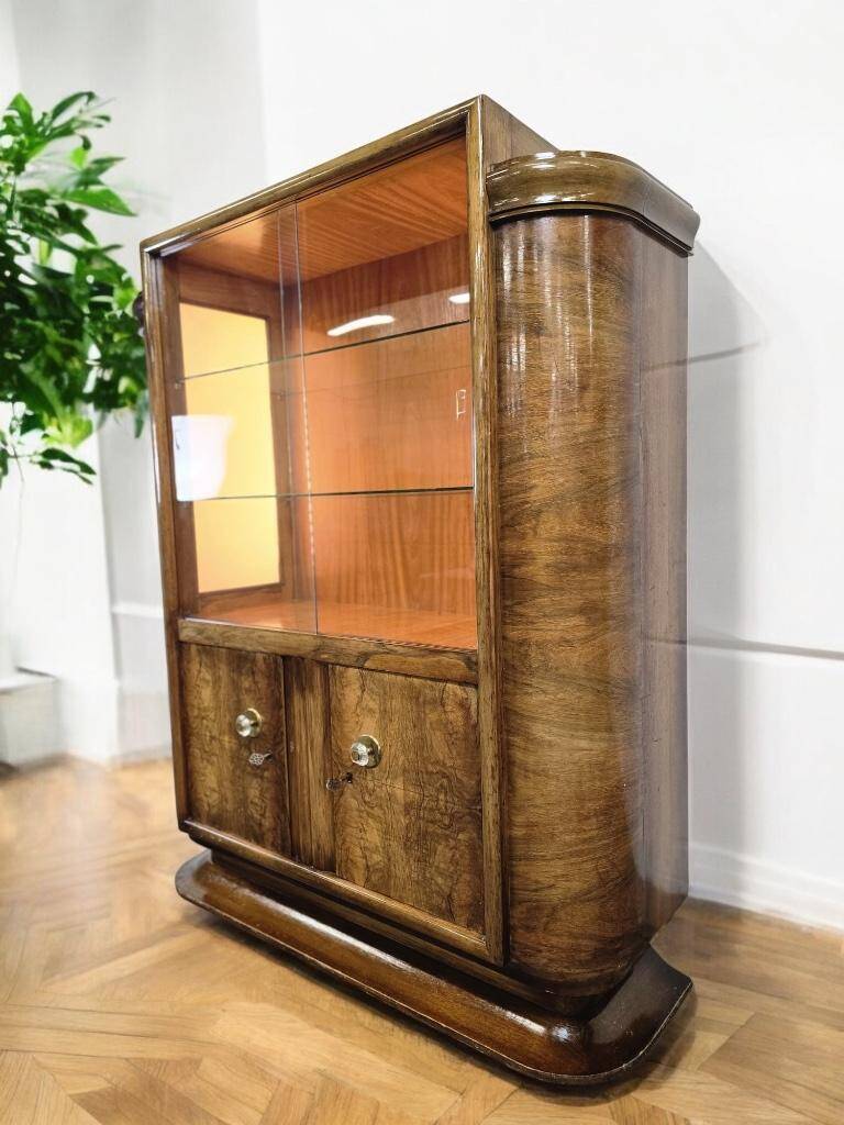 Vintage art deco cabinet / display cabinet with integrated lamps