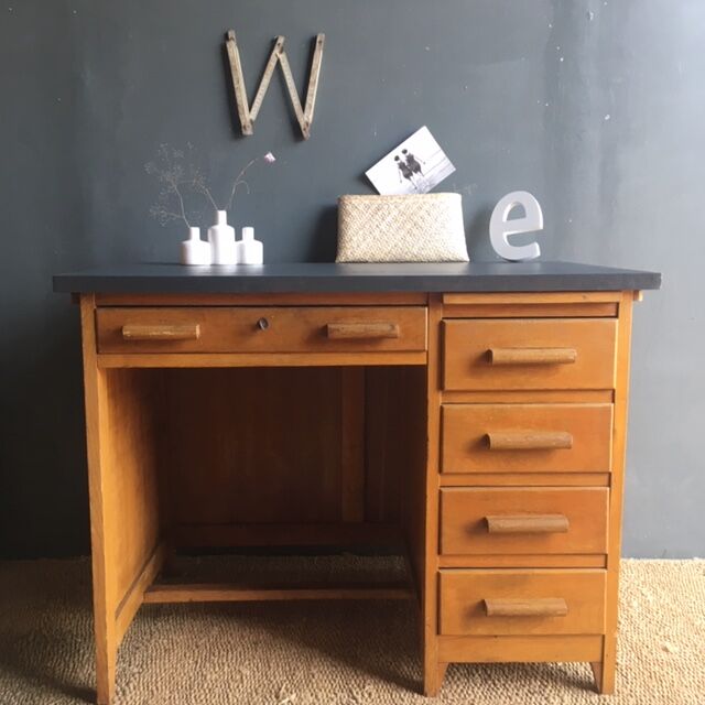 Vintage office arthur year 50