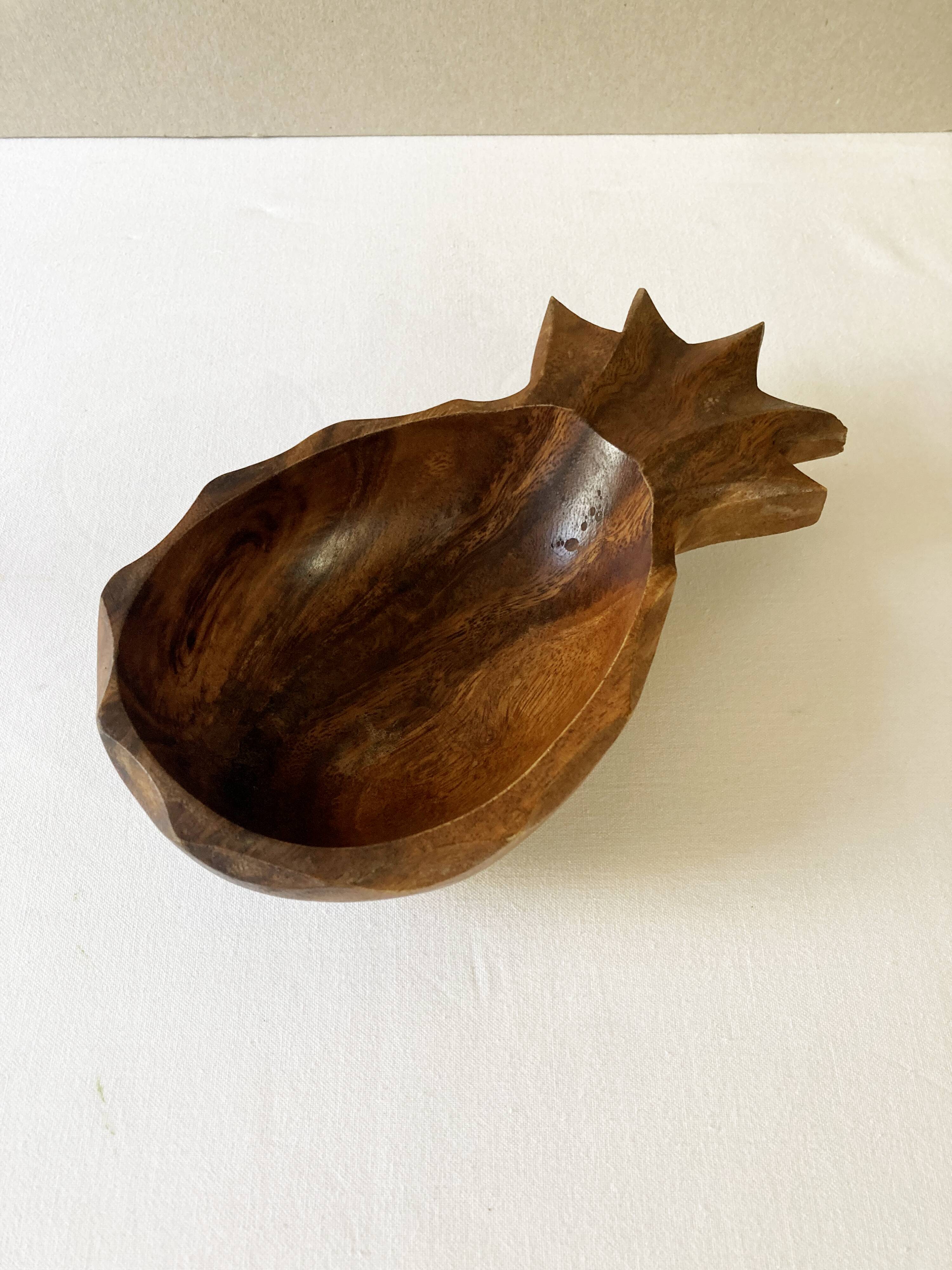 Wooden pocket tray, pineapple shape