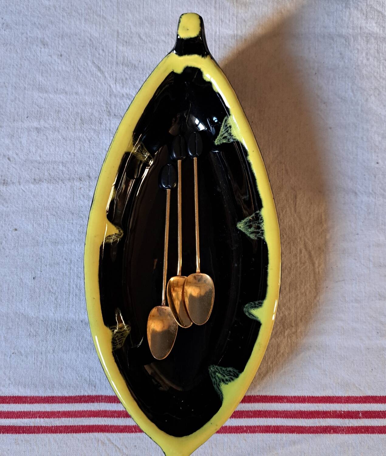 Trio 50's théière