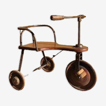 Tricycle ancien