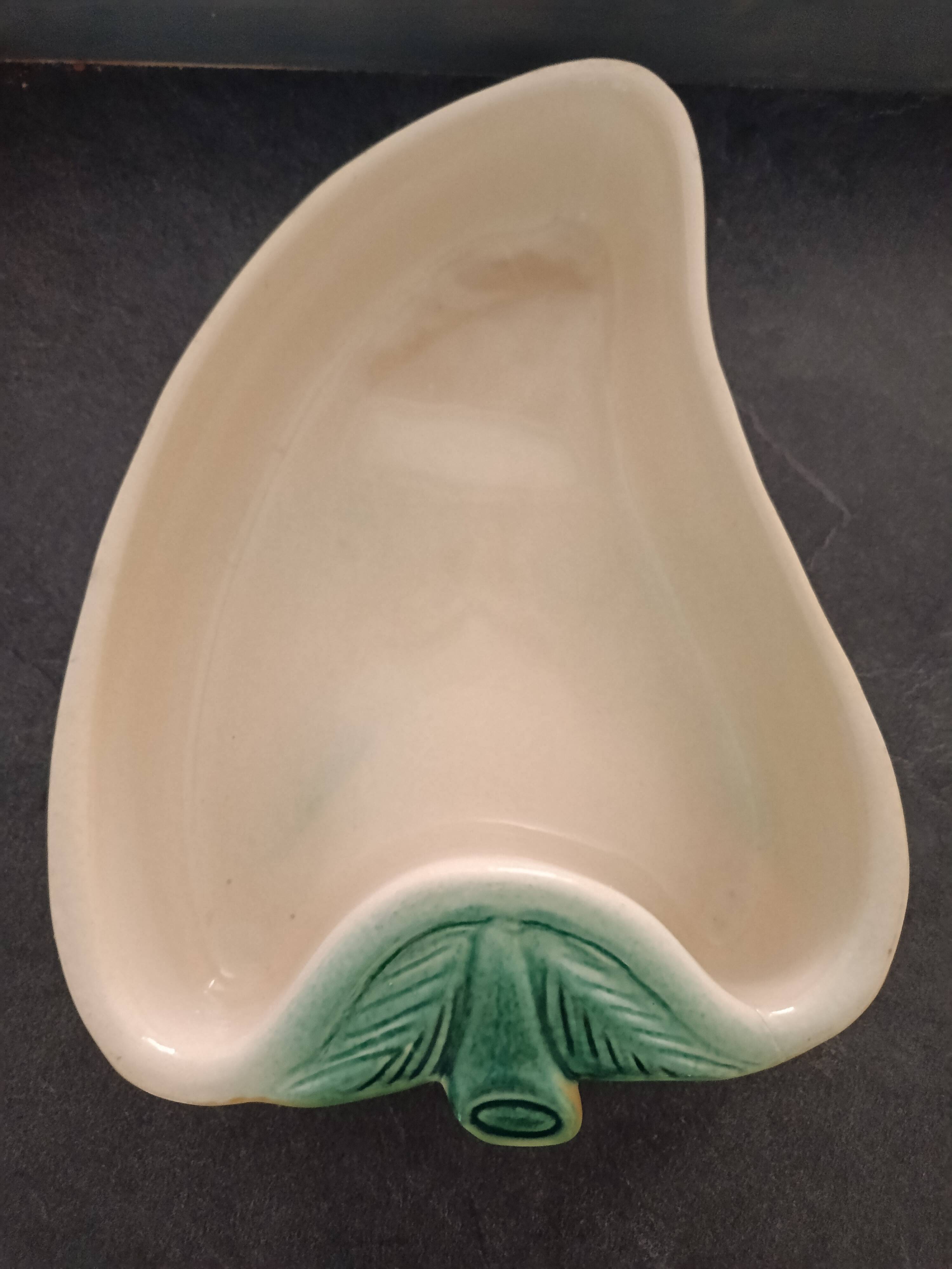 Plate ripient pocket empty faience barbotine mars