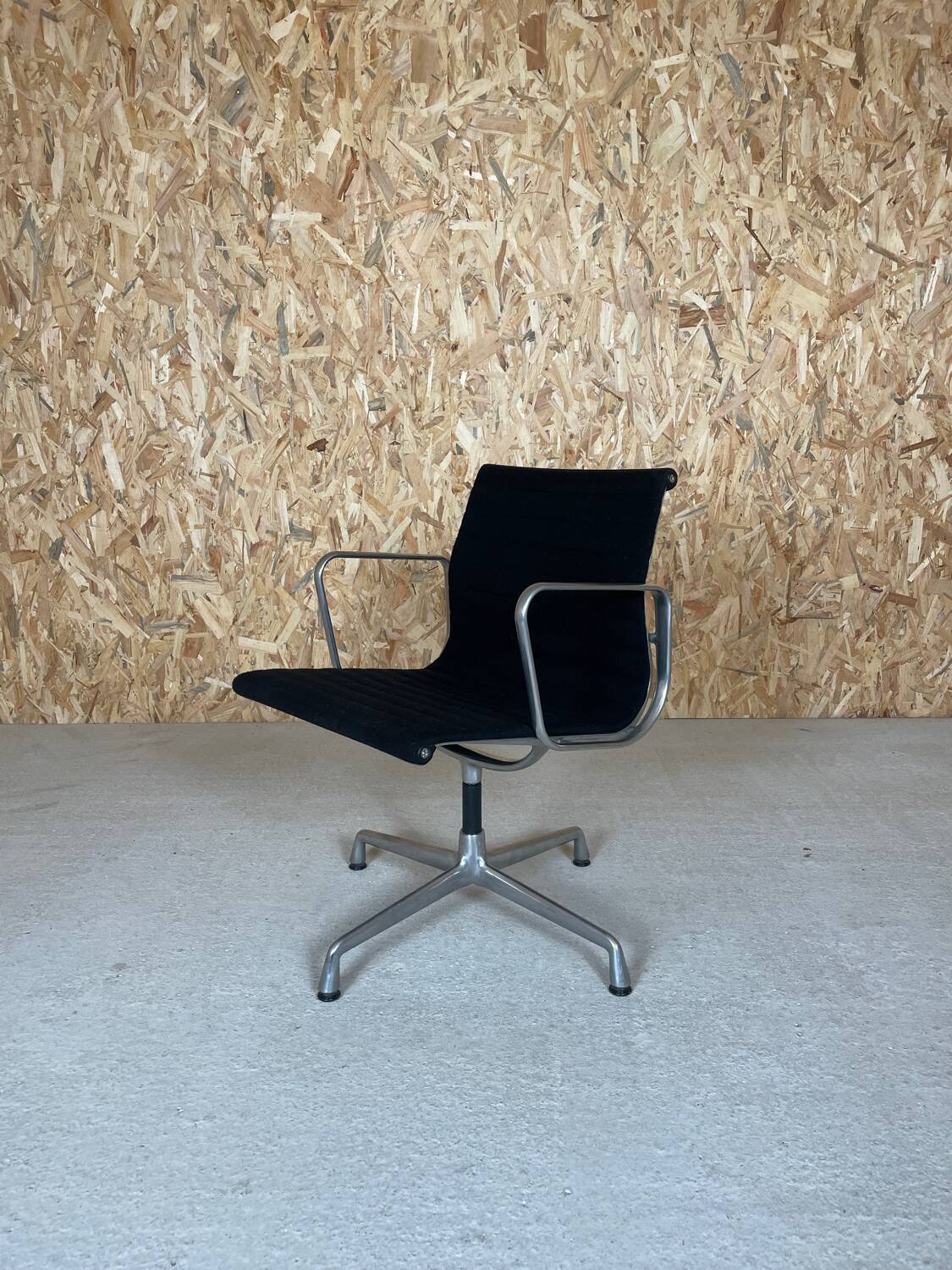 Eames EA 108 Office Chair