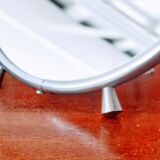 Growing barber mirror