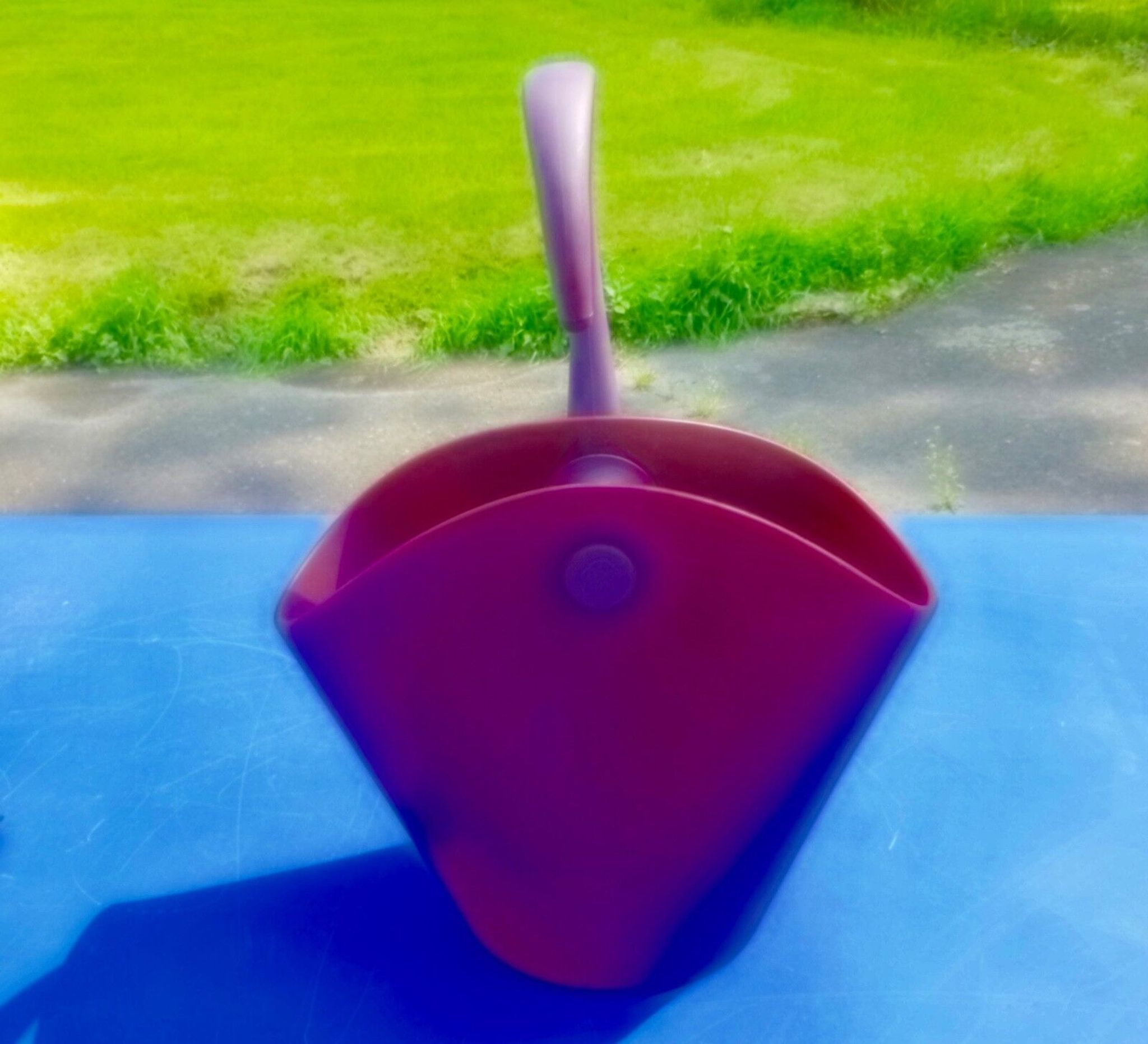 RON ARAD design champagne bucket in thermoplastic resin - ALESSI