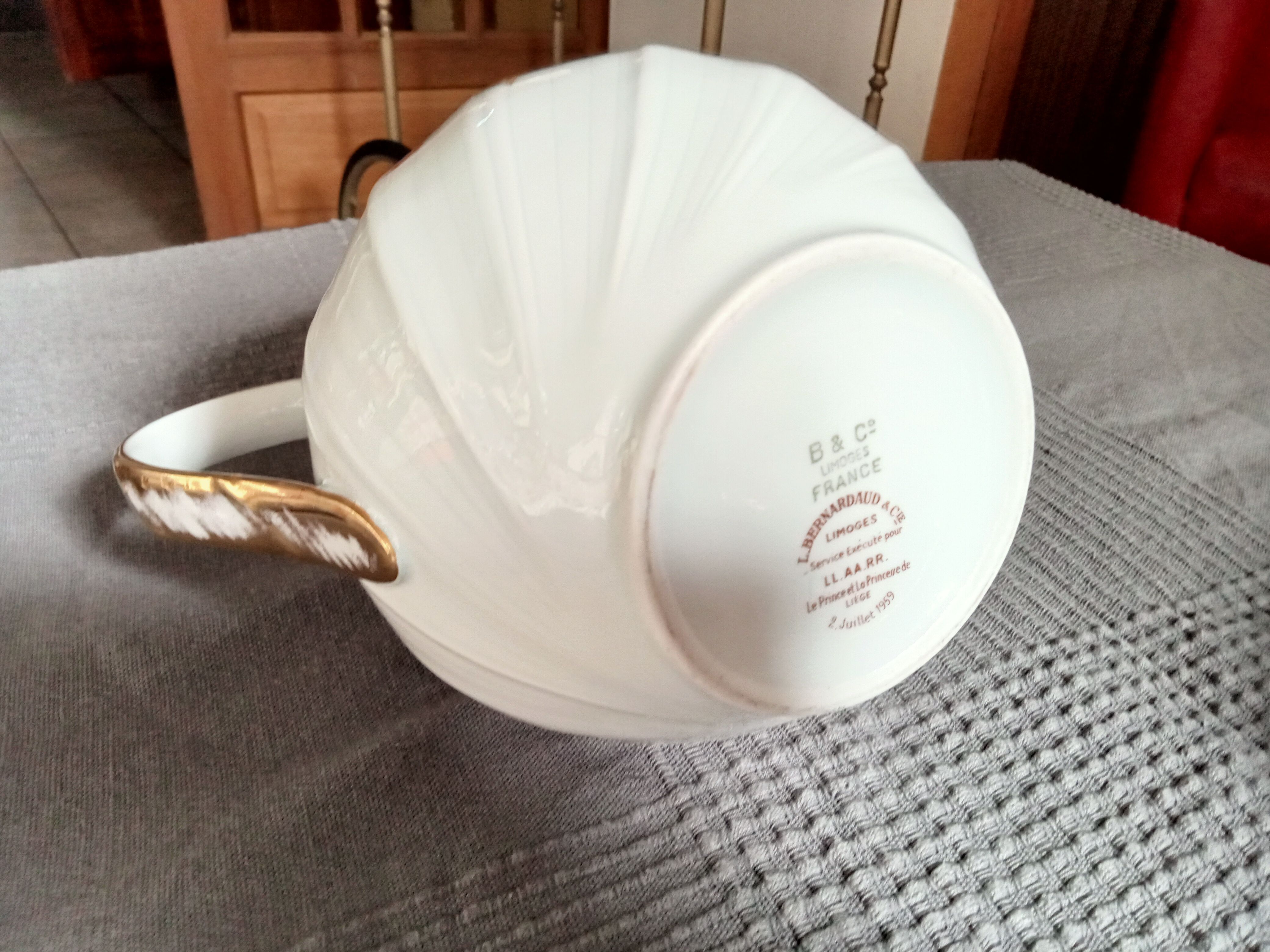 Limoges porcelain teapot Bernardaud