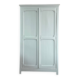 Green Parisian wardrobe (renovated)