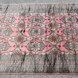 Oriental carpet from Pakistan: 1.83 x 2.75 meters. Completely handmade. Quality: wool