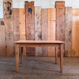 Farm table