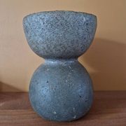 Claire Debril (1927-2021) - Diabolo vase in ceramic made using the coil technique.